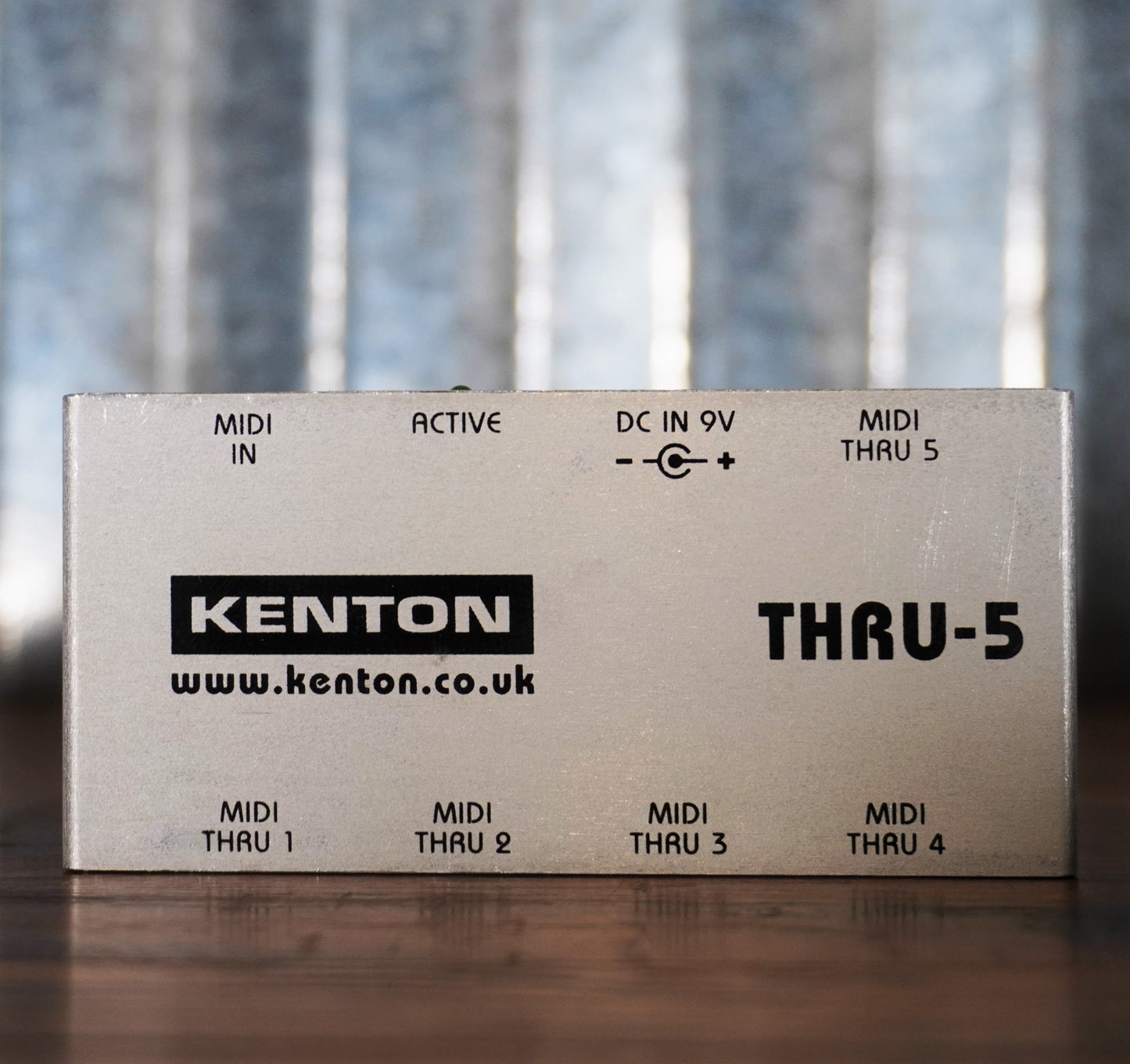 Kenton Thru-5 Midi Converter Pass-Through Box Used