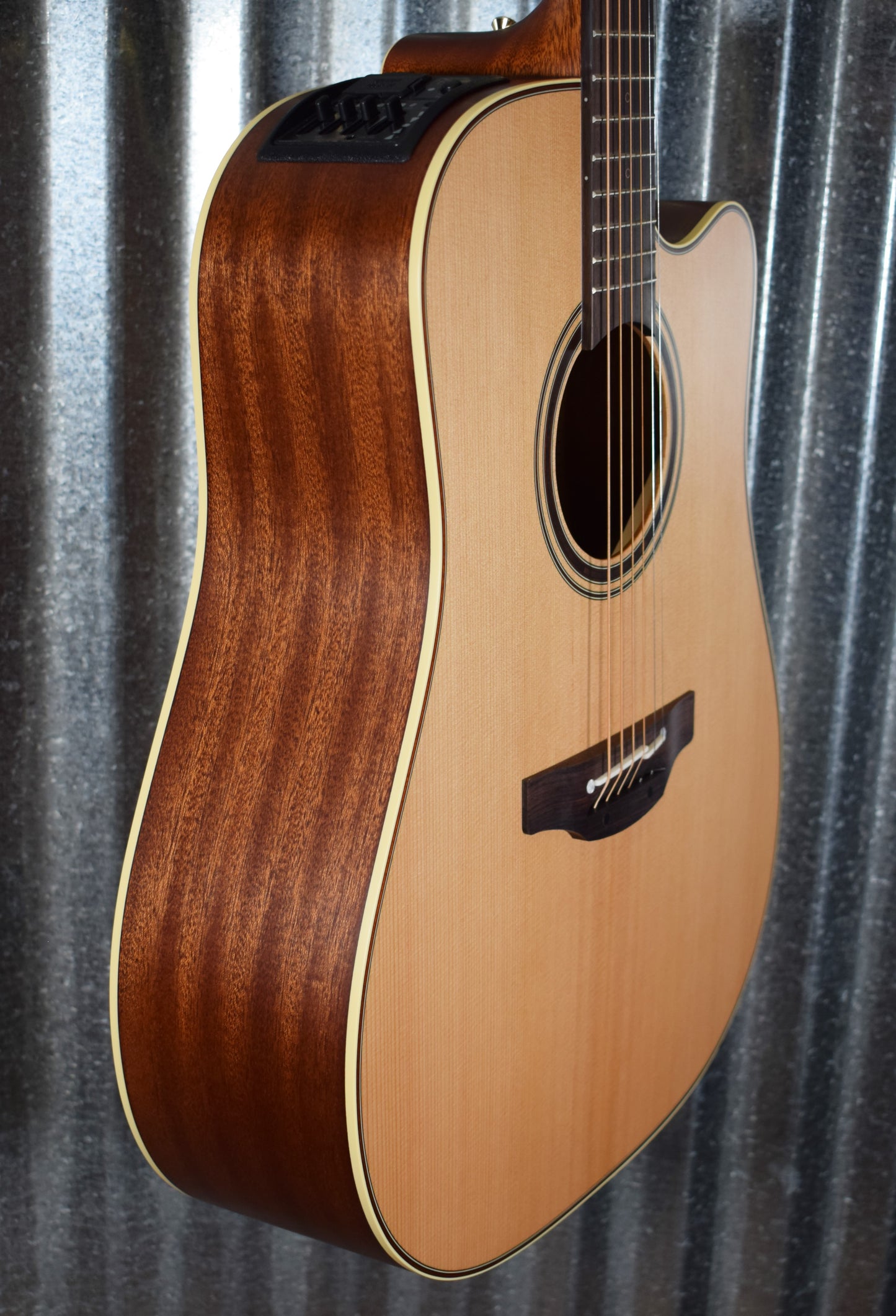 Takamine P3DC Natural Acoustic Electric Guitar & Case #0136 Used