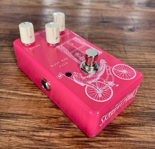 Animals Pedals Rust Rod Fuzz Guitar Effect Pedal Designed by Skreddy Pedals