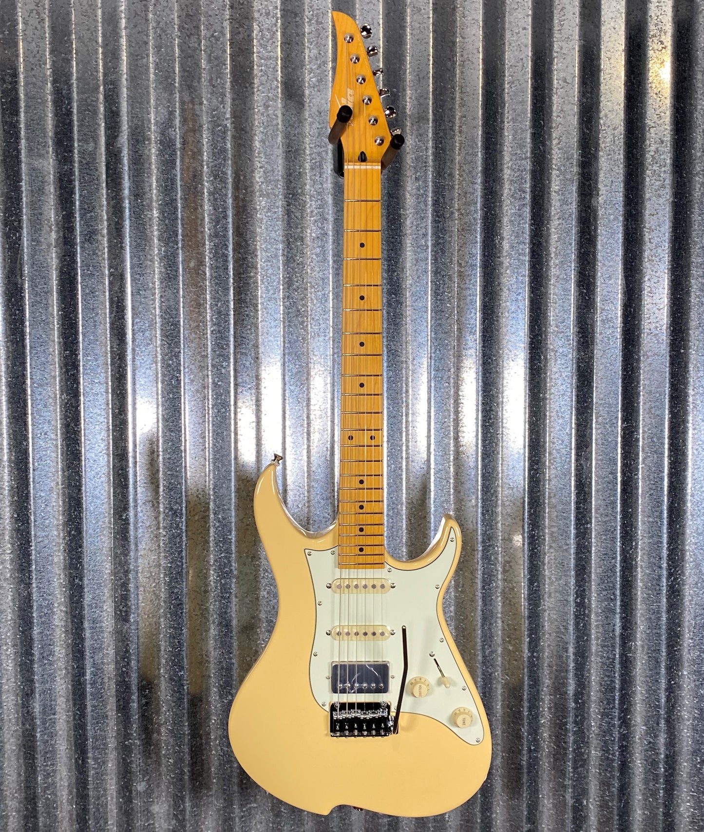 Vola OZ RV MF V3 VD MC Vintage Ivory Guitar & Bag #1919