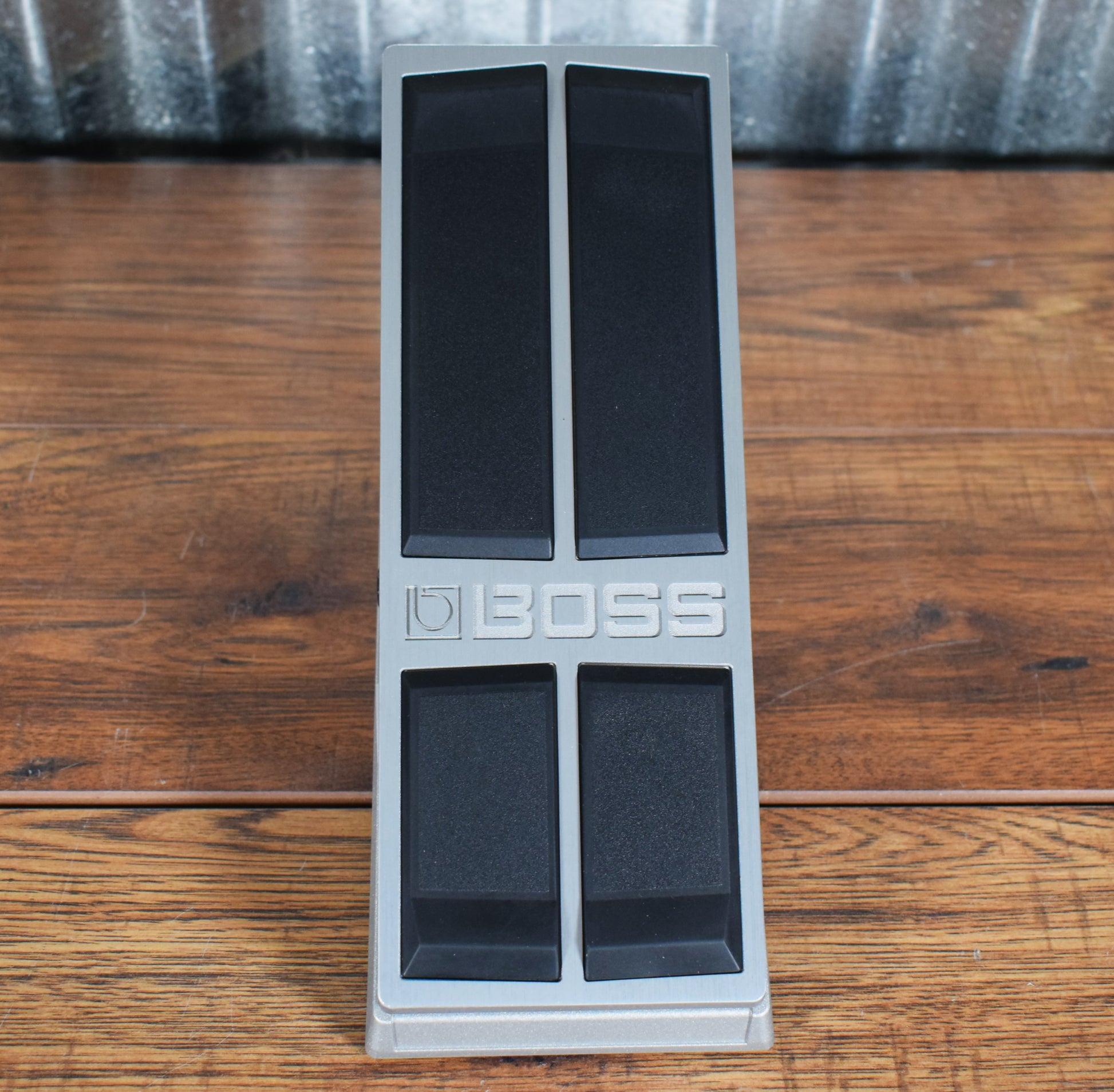 boss fv-500l volume pedal Boss FV-500L Low Impedance Foot Volume Guitar Bass Keyboard Effect Ped – Specialty Traders