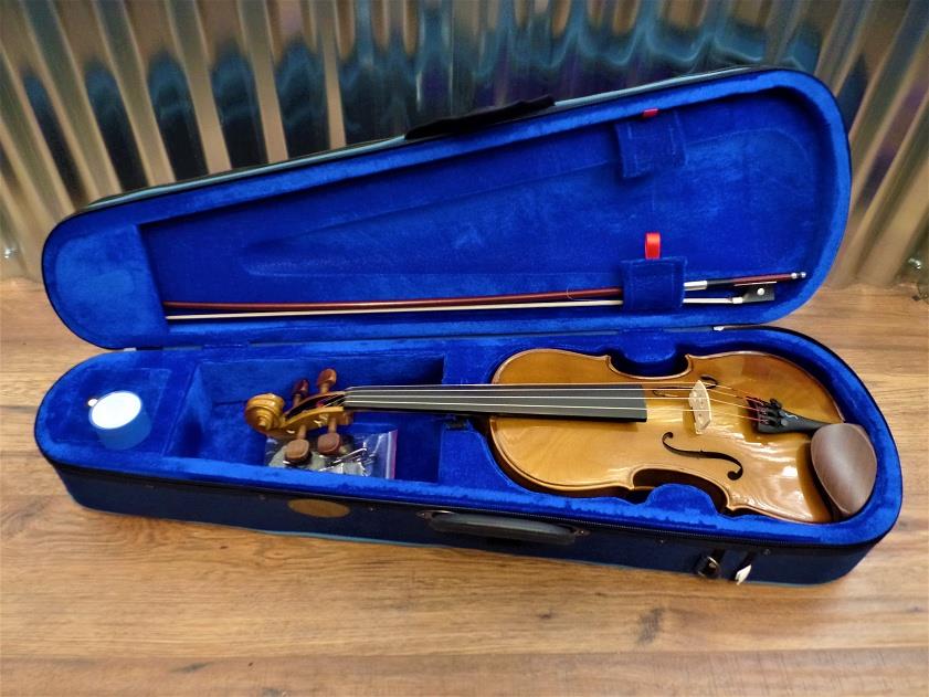 Stentor Student 1 Series 4/4 Violin Brown with Bow & Case #1016 *