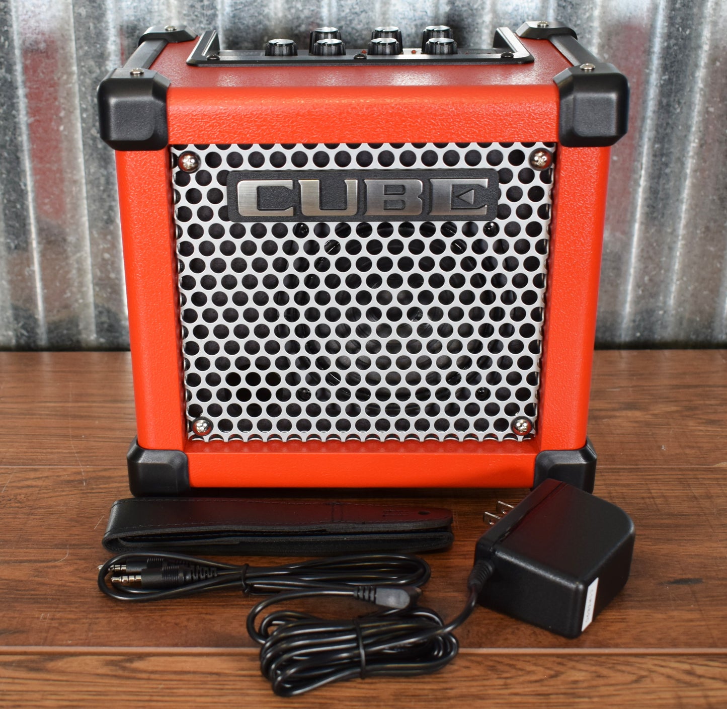 Roland M-CUBE-GXR Micro Cube GX 3 Watt 1x5" Battery Powered Guitar Combo Amplifier RED