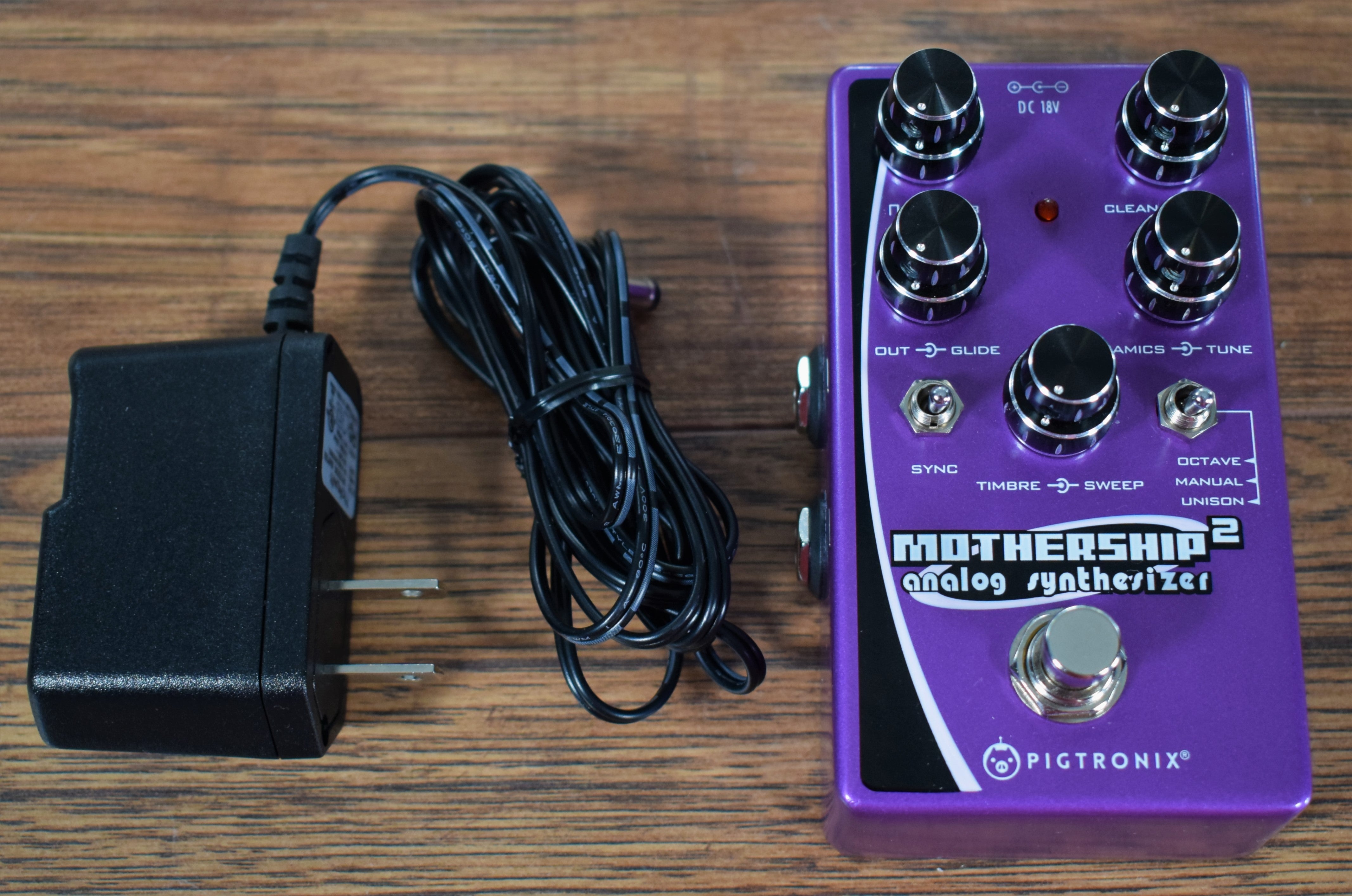 Pigtronix Mothership 2 Analog Synthesizer Guitar Effect Pedal Used
