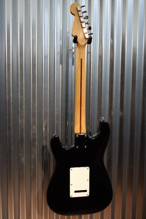 Fender Standard Stratocaster Black 1995 Made in Mexico & Gig Bag –  Specialty Traders