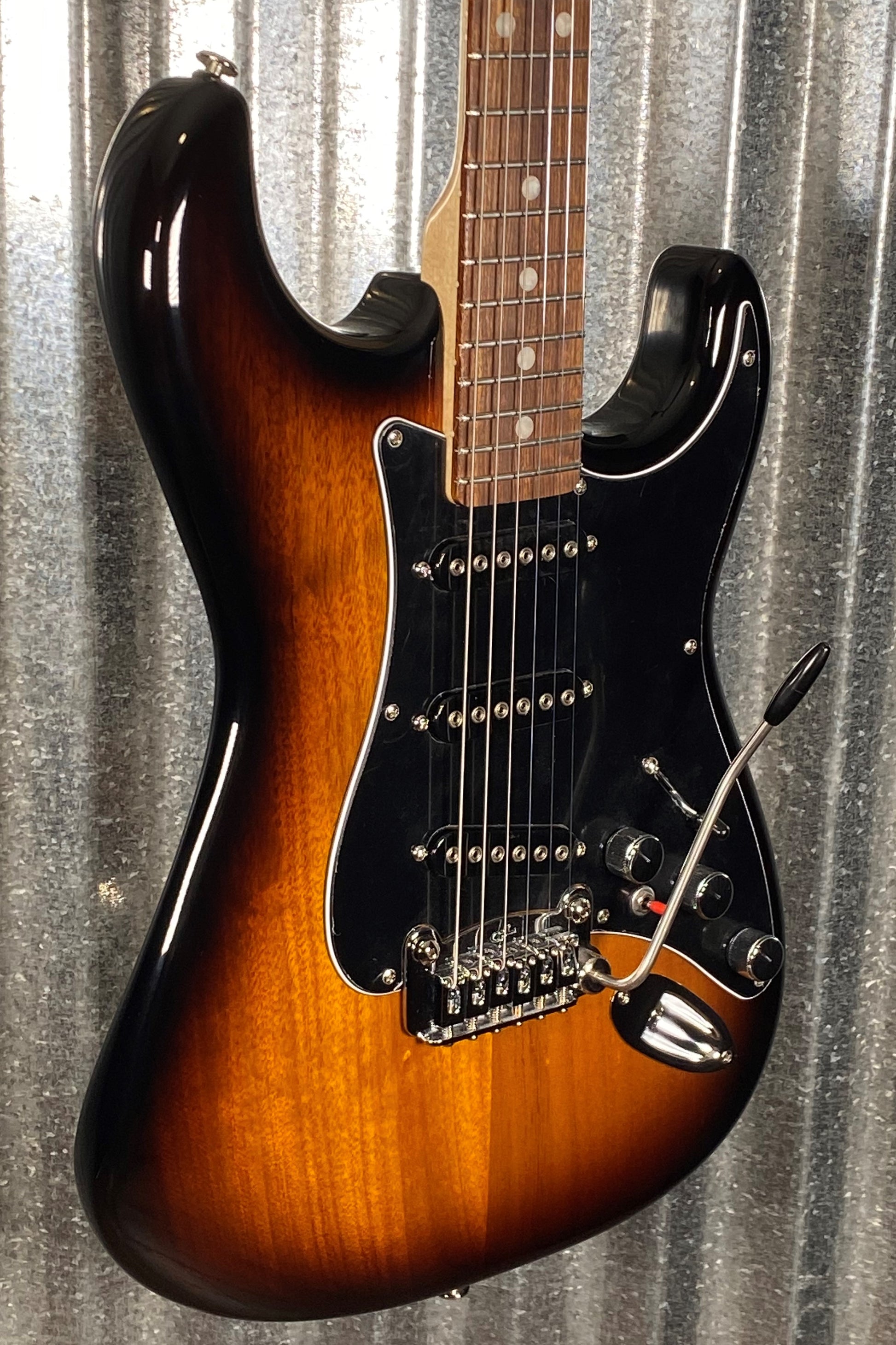 tobacco burst strat black pickguard Early'54 Sunburst/Maple neck VG-2240H.I.Guitars,Inc body design Fender Custom Shop Empire 59