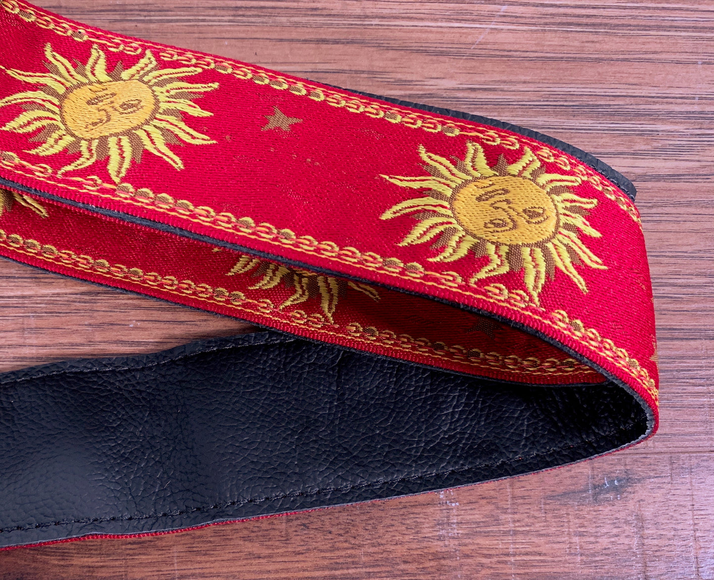 Levy's MPJG-SUN-RED 2" Sun Design Jacquard Weave Guitar Strap Red