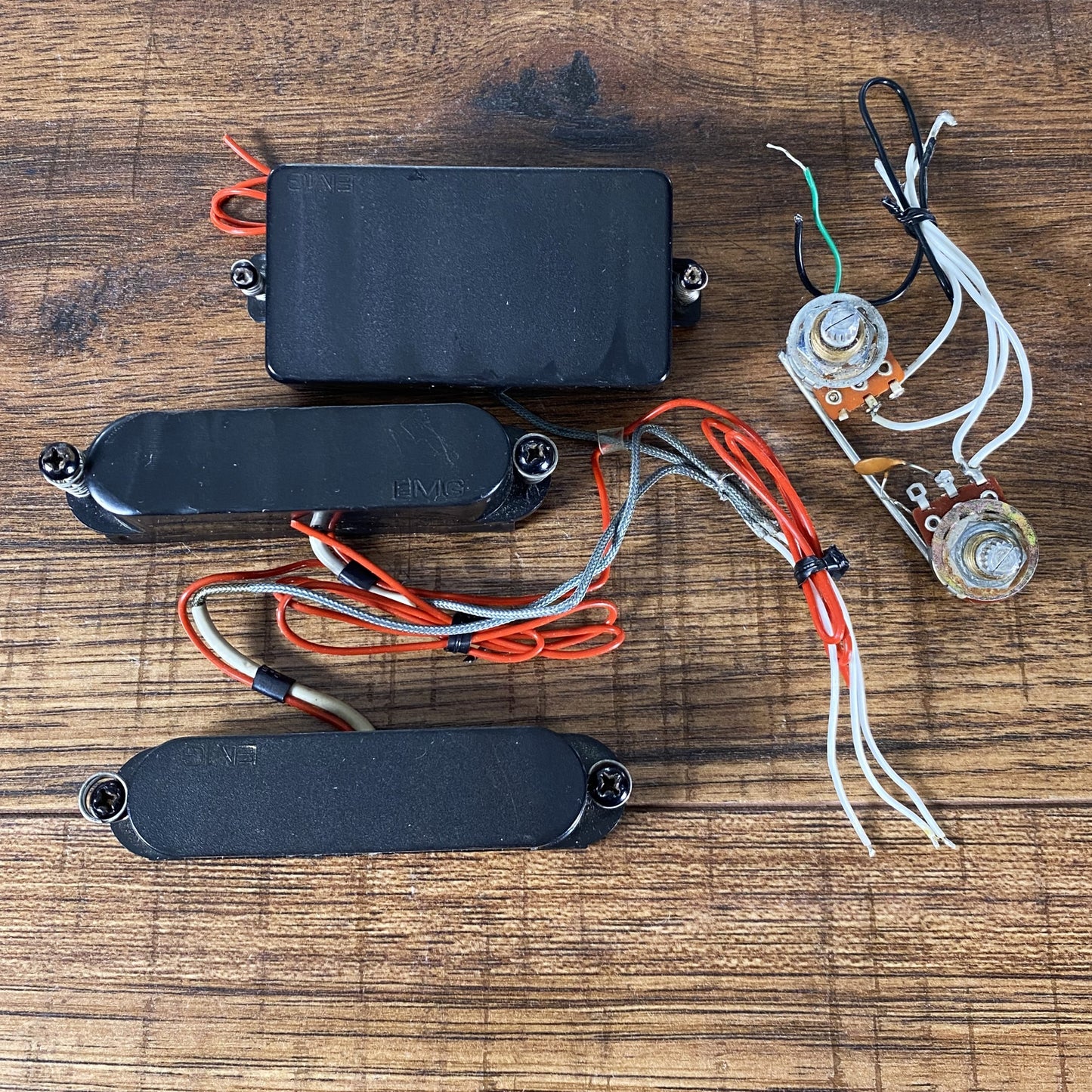 EMG SA/SA/81 Active Guitar Pickup Set 81 SA Vintage 1980's Used