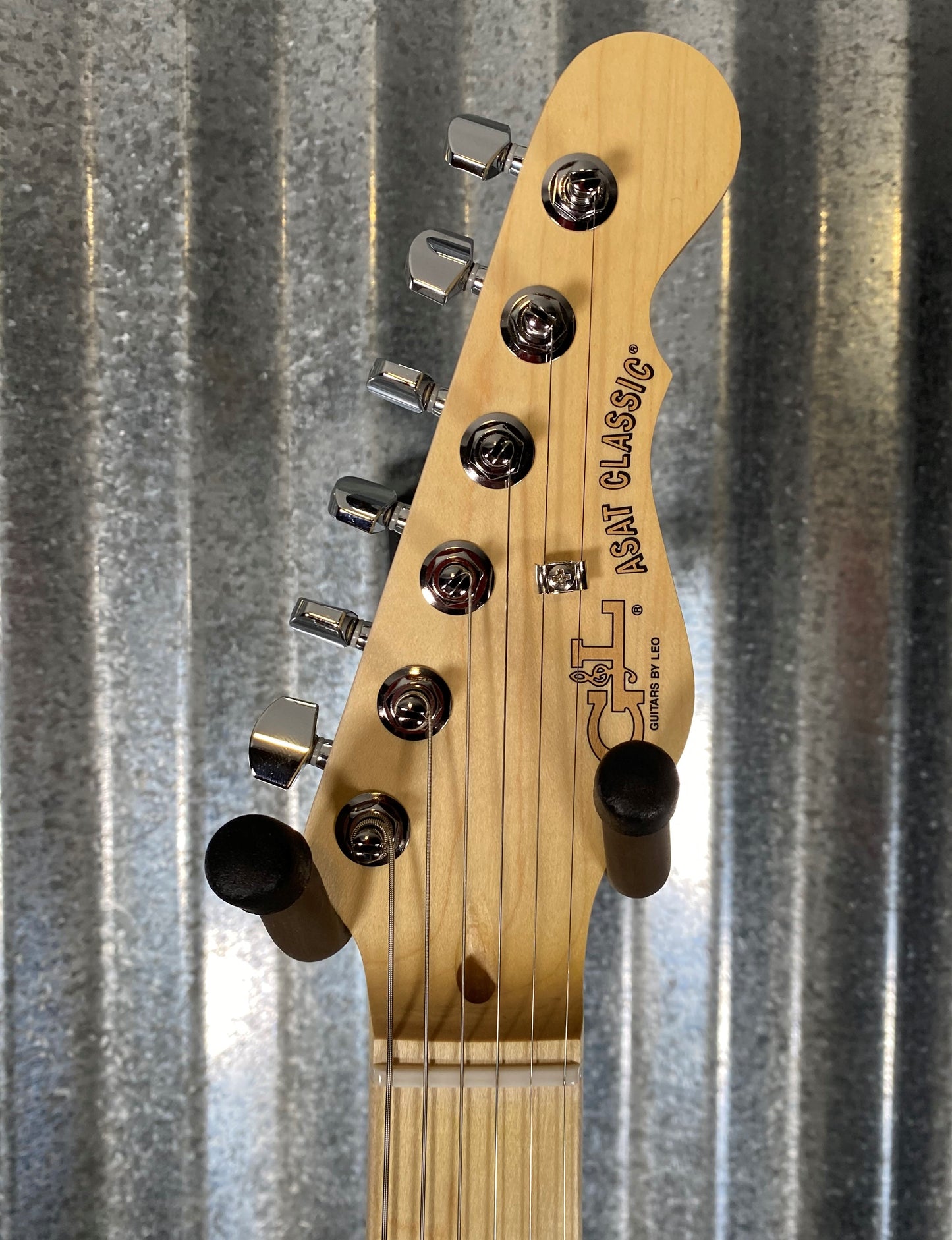 G&L USA Limited Edition ASAT Classic Thinline Semi Hollow 2 Tone Goldburst Metallic Guitar & Bag #3109 Used