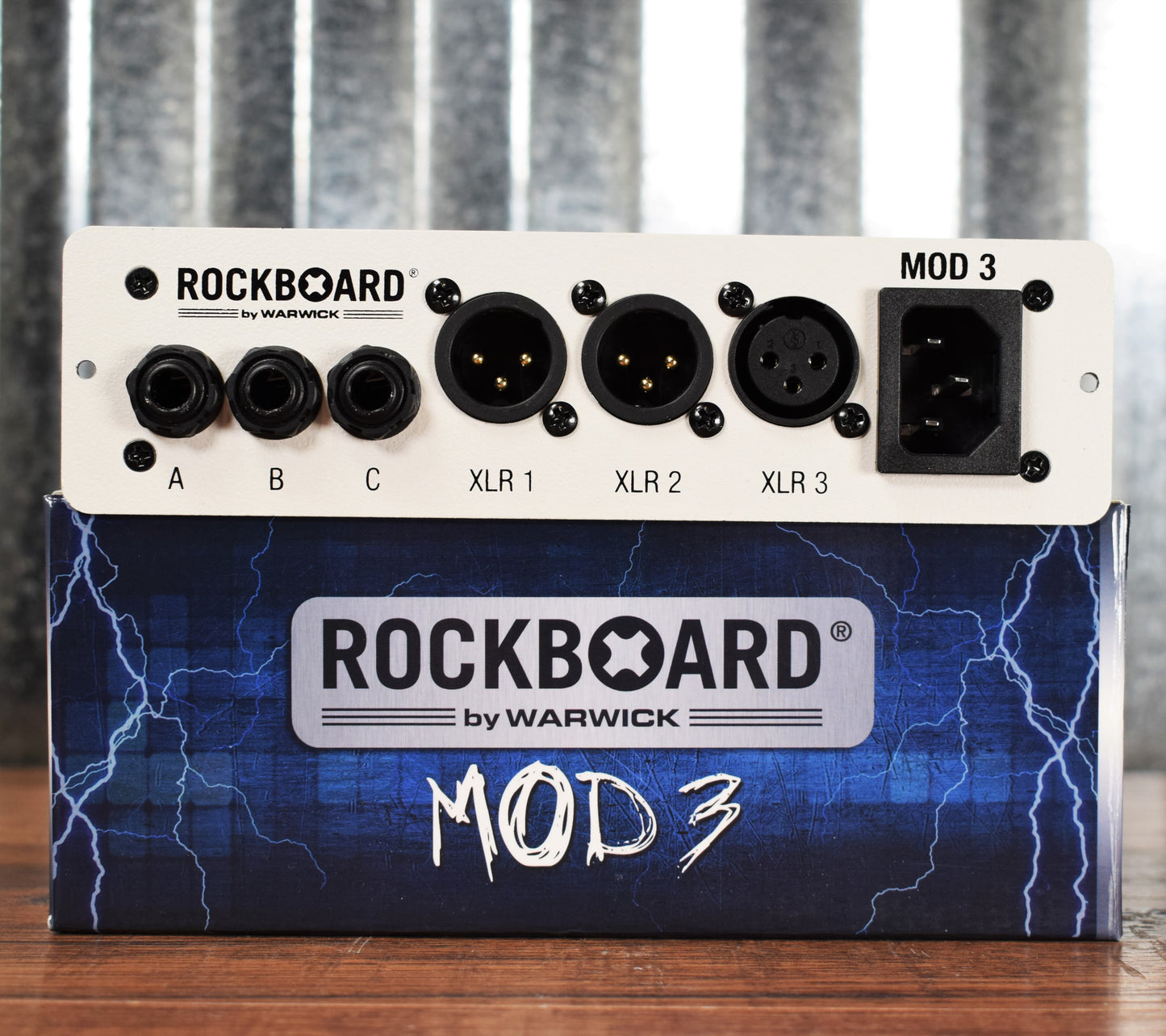 Warwick Rockboard MOD 3 White TRS XLR Vocal Guitar Effect Pedalboard Patchbay Module Demo