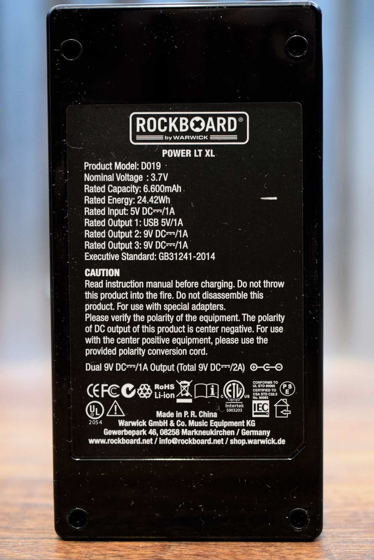 Warwick Rockboard Power LT XL 9v Rechargeable Guitar Effect Pedalboard Power Supply Black