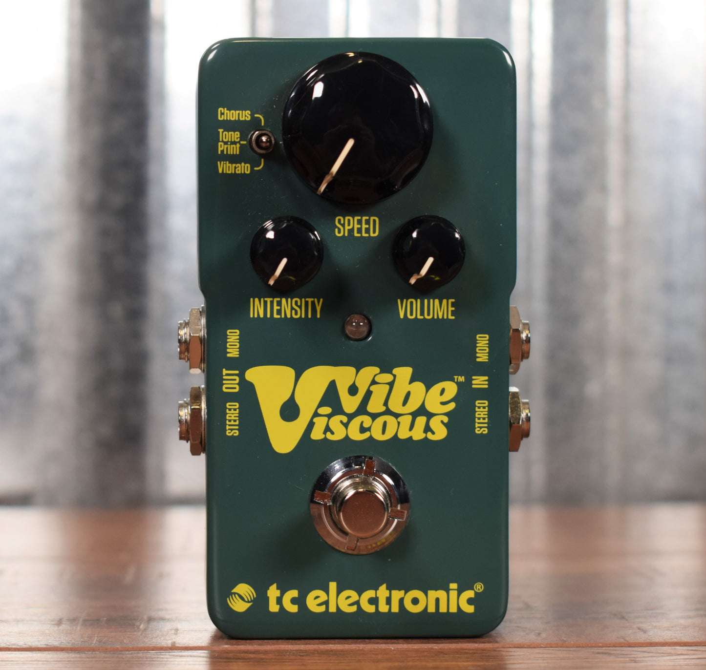 TC Electronic Viscous Vibe Uni-Vibe Tone Print Guitar Effect Pedal Used