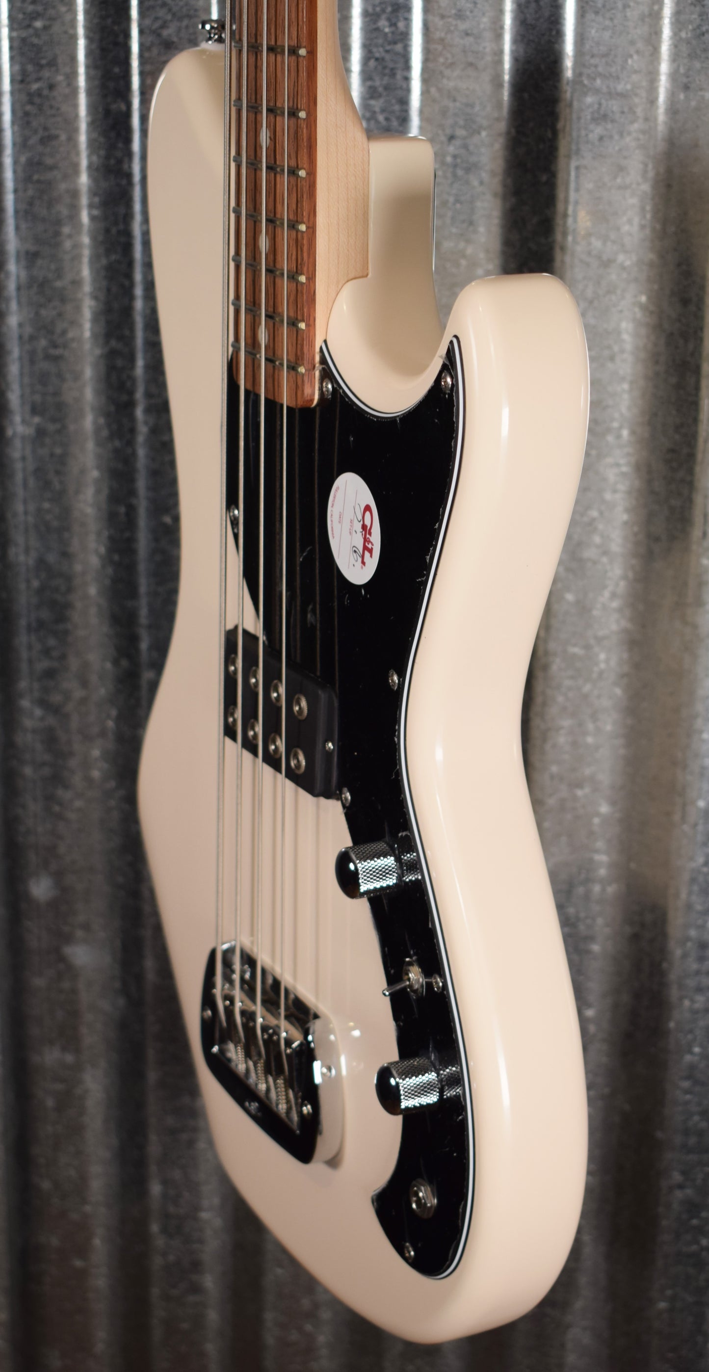 G&L Guitars Tribute Fallout Bass Short Scale 4 String Olympic White #0163