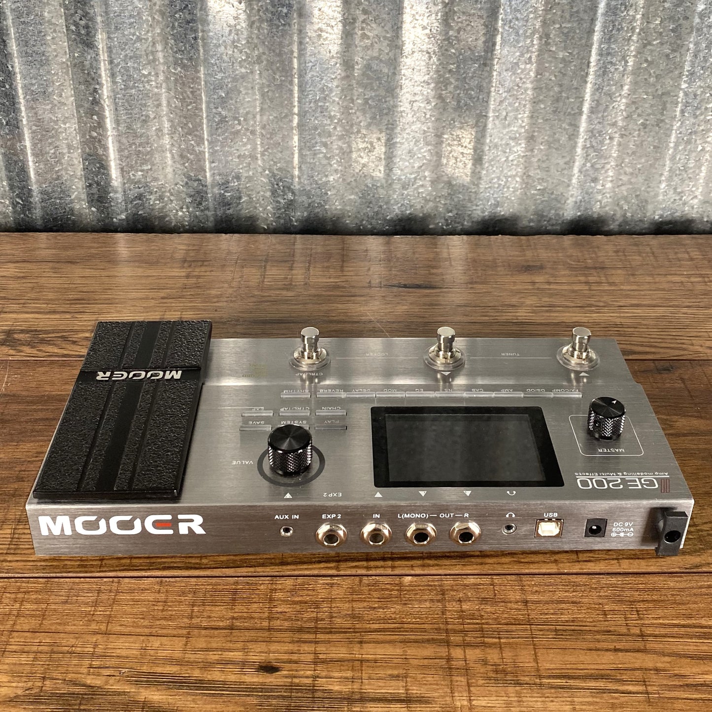 Mooer Audio GE-200 Multi Effect Guitar Pedal Used