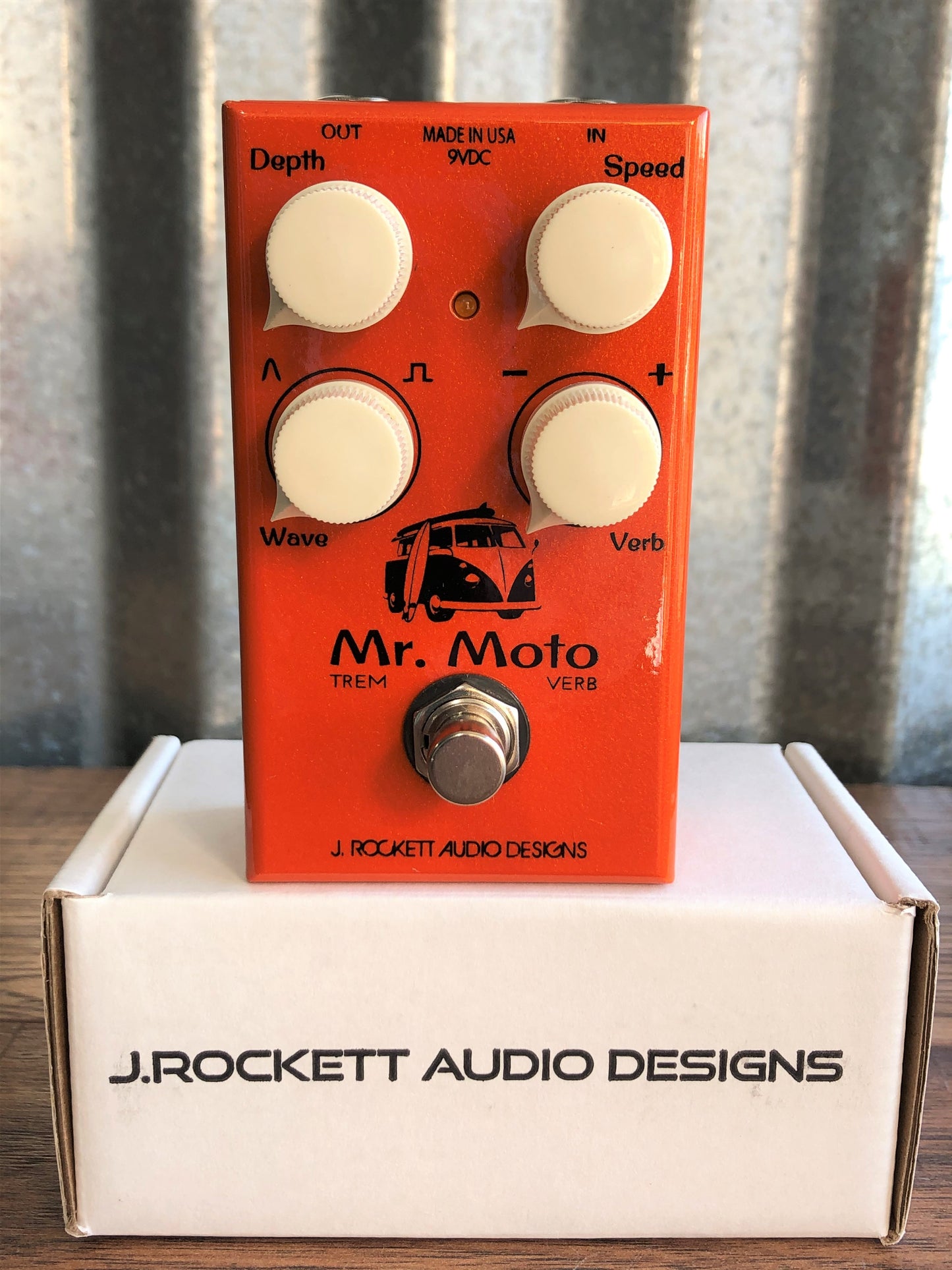 J Rockett Audio Designs Mr Moto Tremolo Reverb Guitar Effect Pedal