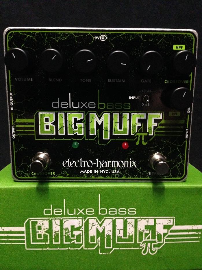 Electro-Harmonix EHX Deluxe Bass Big Muff Pi Bass Distortion Fuzz Pedal Demo