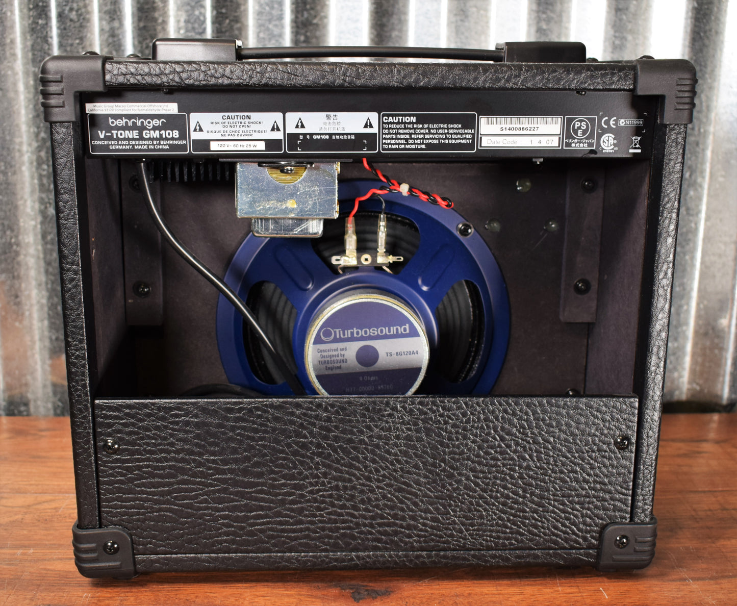Behringer V-Tone GM108 Analog Modeling 15 Watt 8" Guitar Combo Amplifier Used