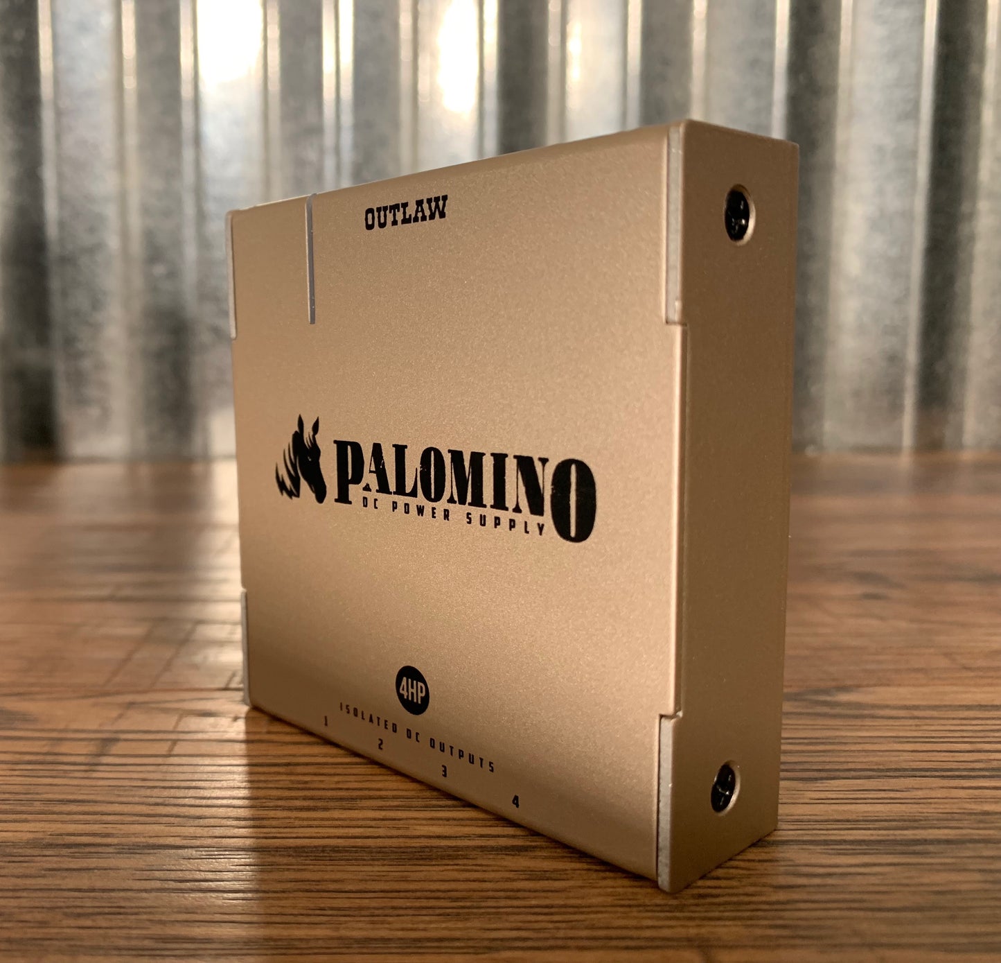 Outlaw Effects Palomino 4HP Isolated Pedalboard Guitar Effect Pedal Power Supply Demo