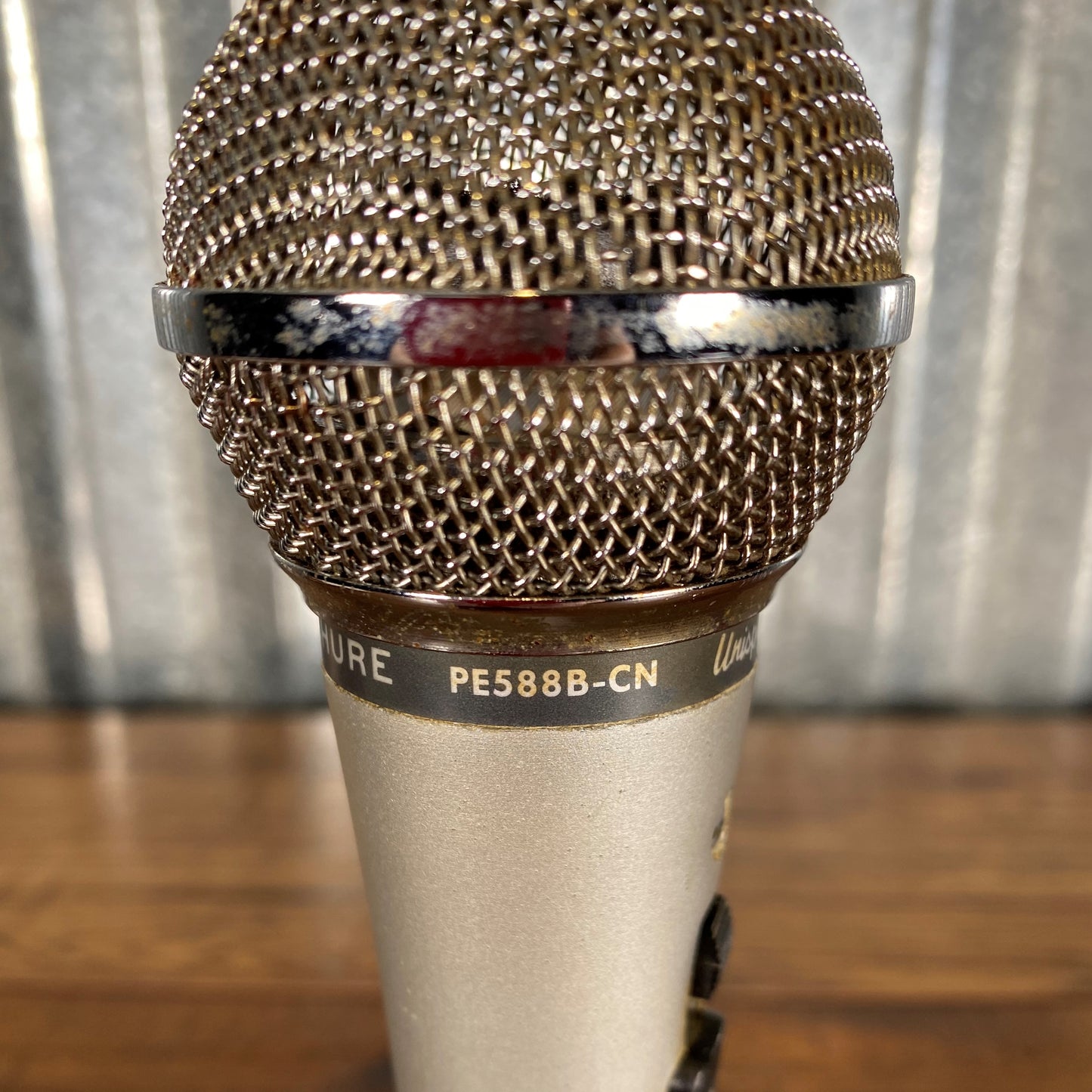 Shure PE588B-CN Unisphere Model B Dynamic Vocal Microphone Used