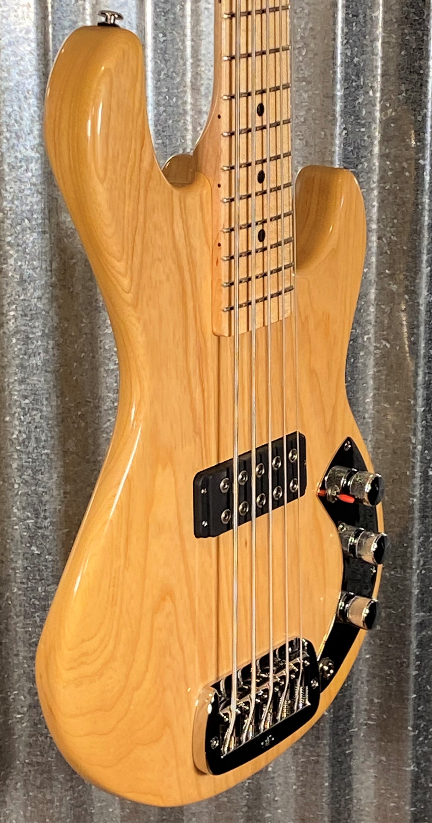 G&L USA CLF Research L-1000 S750 5 String Bass Natural & Case #5023