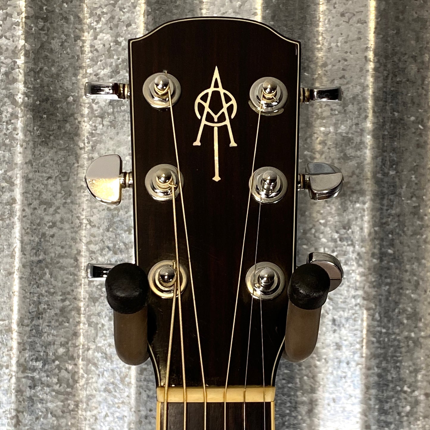 Alvarez Yairi FY-84 OM Acoustic Guitar Natural & Case #58511 Used