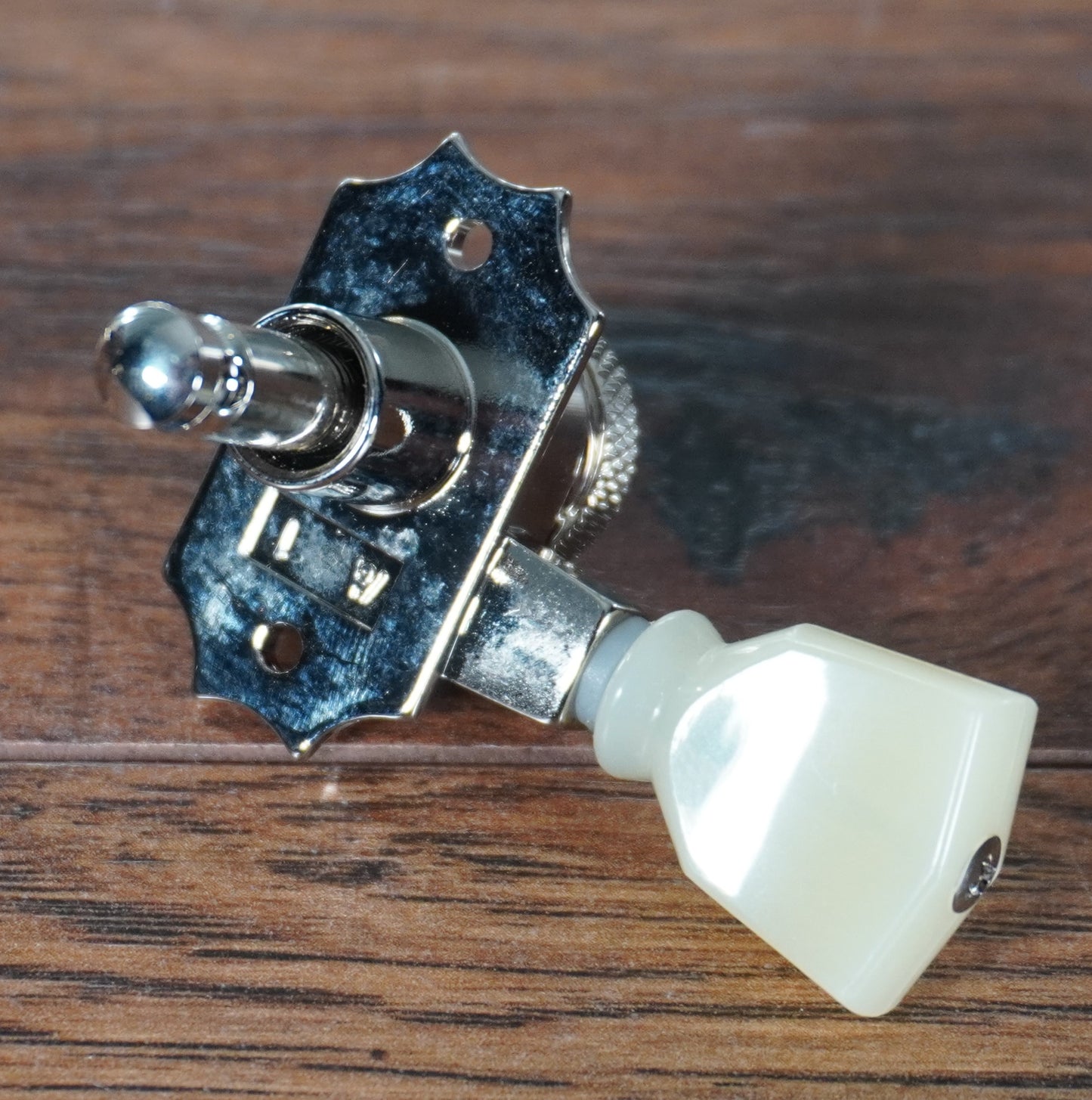 Kluson Revolution KRGL-3-NP 3 Per Side Locking G-Mount Tuning Machine Set Nickel Plastic Keystone Used