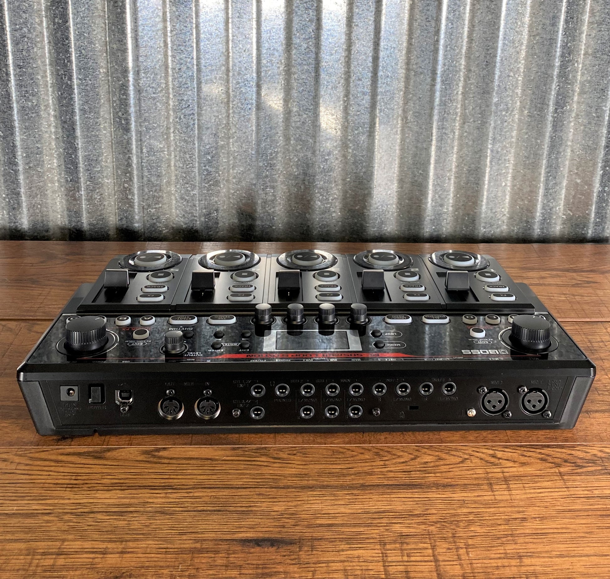 BOSS RC-505MKII Loop Station – The Industry Standard Tabletop Looper,  Updated and Enhanced. Class-leading sound quality. Five simultaneous stereo