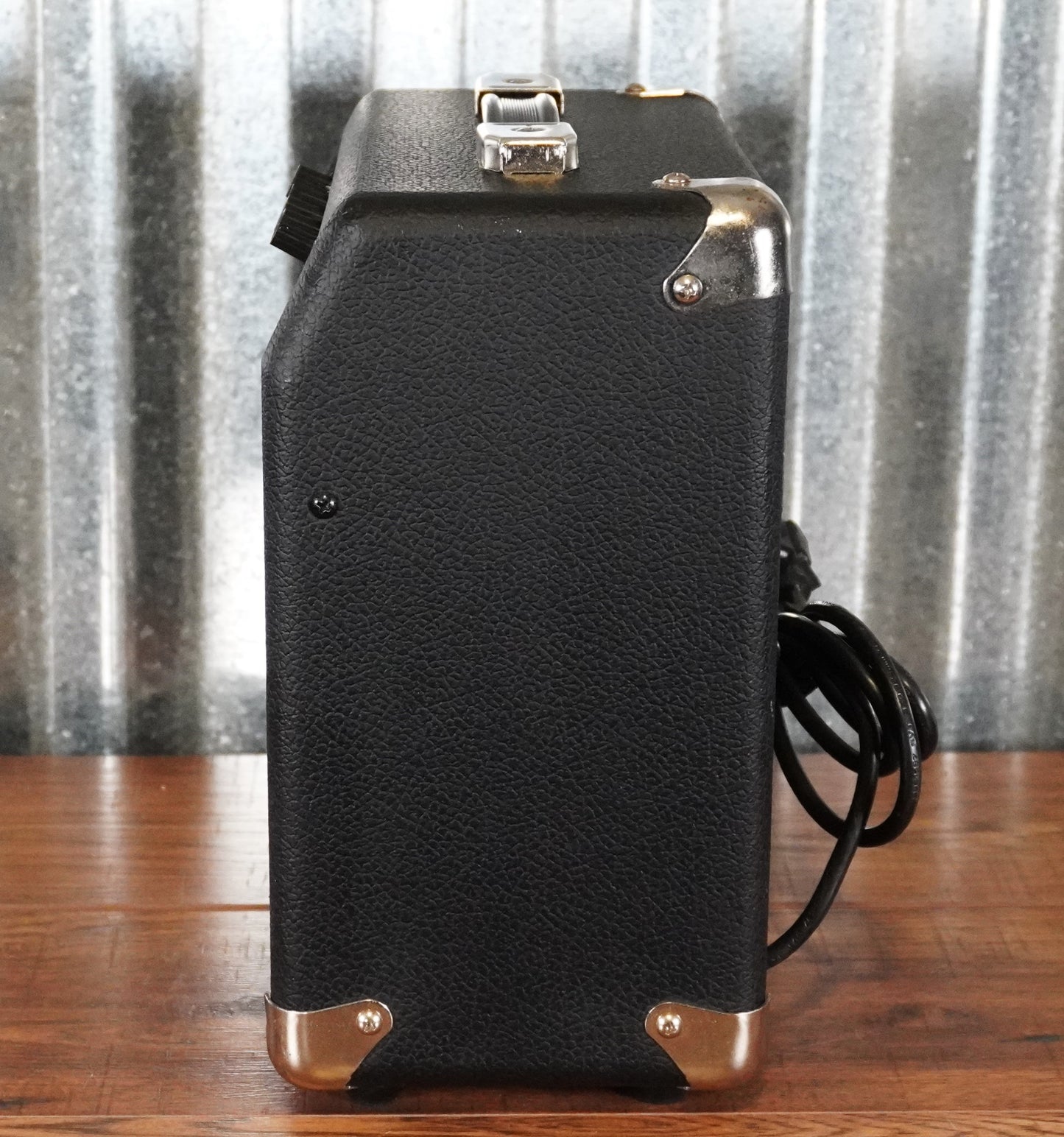 Fender Frontman 10G 10 Watt 6" Guitar Combo Amplifier Used