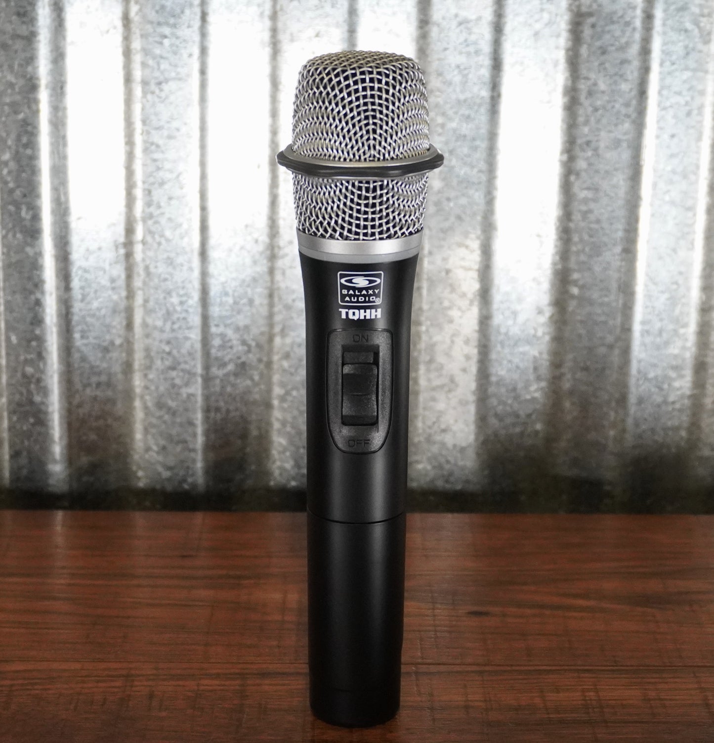 Galaxy Audio Quest TQ8-20H0N Portable Battery Powered PA System & Wireless Handheld Microphone