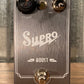 Supro USA 1303 Boost 20db J-Fet Design Guitar Bass Effects Pedal Demo