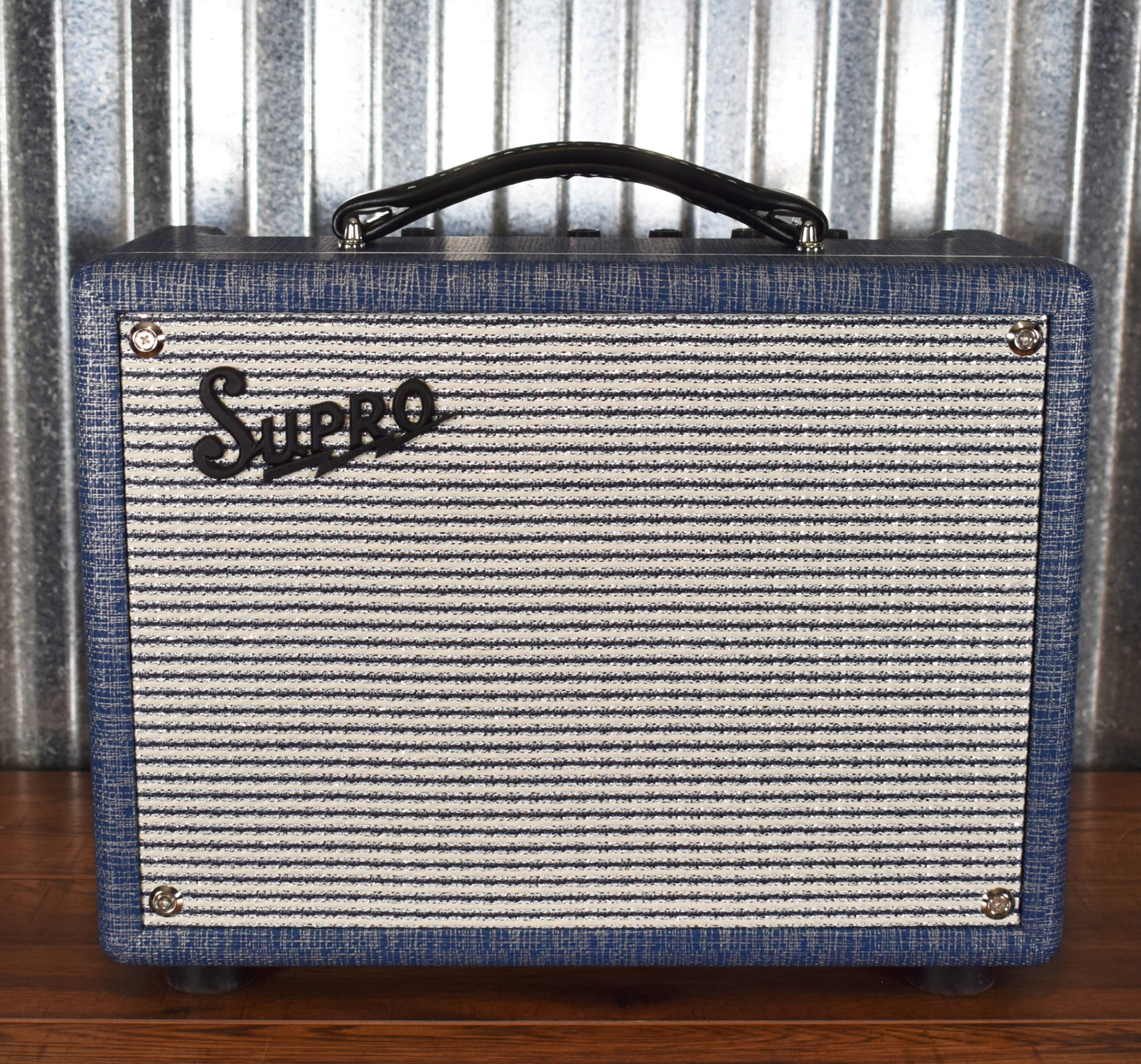 Supro 1605R Reverb 8" 5 Watt All Tube Guitar Amplifier Combo