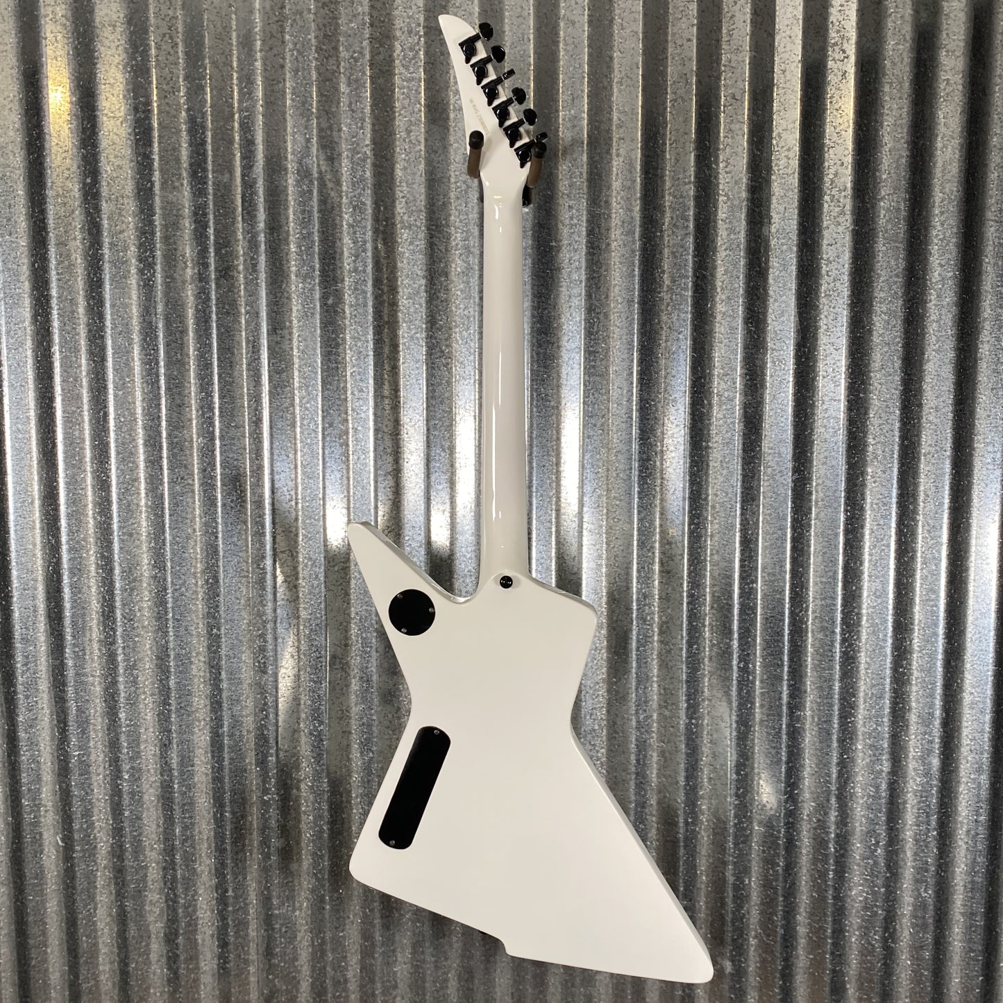 Westcreek Revenge Explorer White Guitar #0031 Used