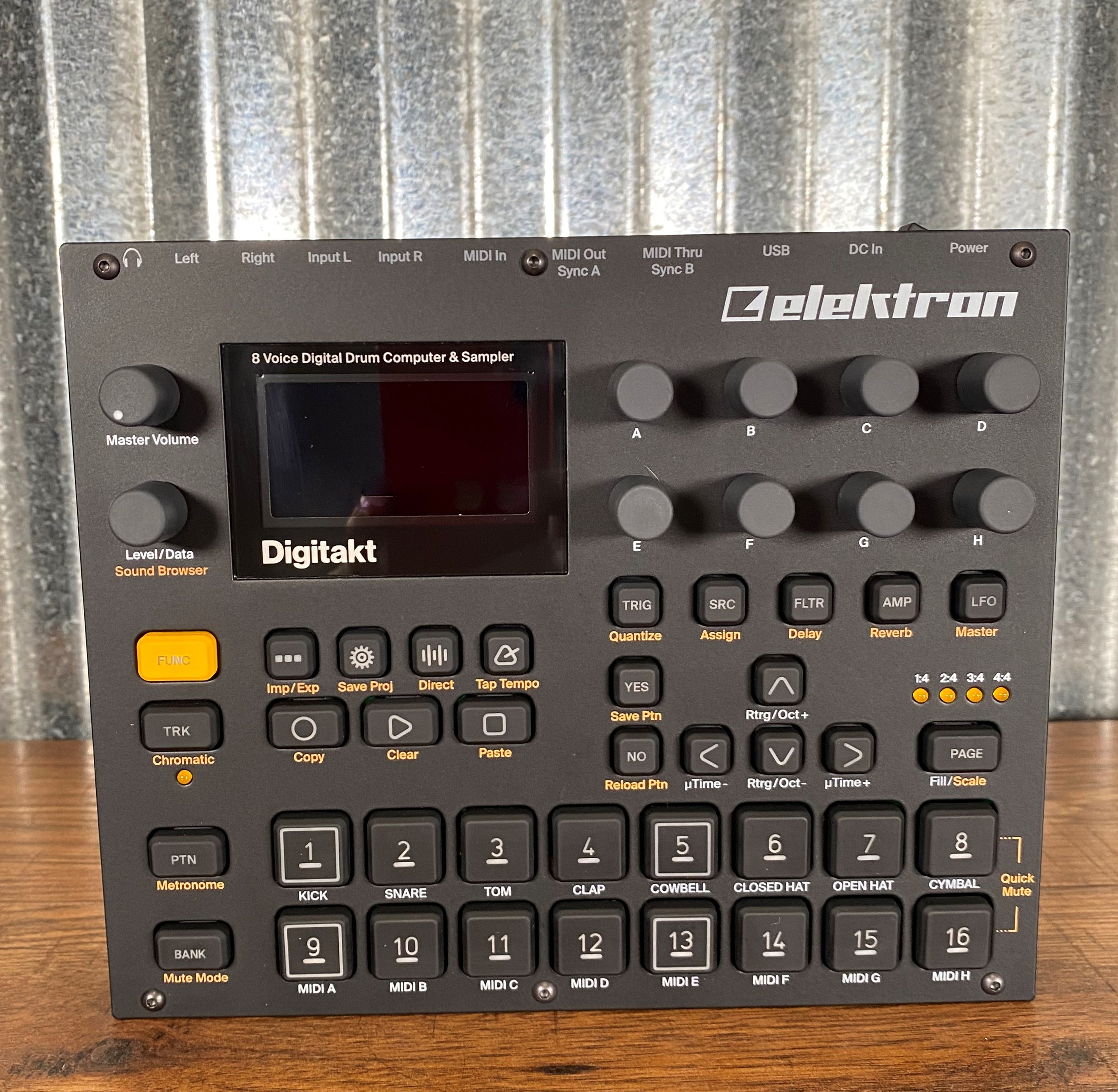 Elektron Digitakt Eight Voice Digital Drum Computer & Sampler Used