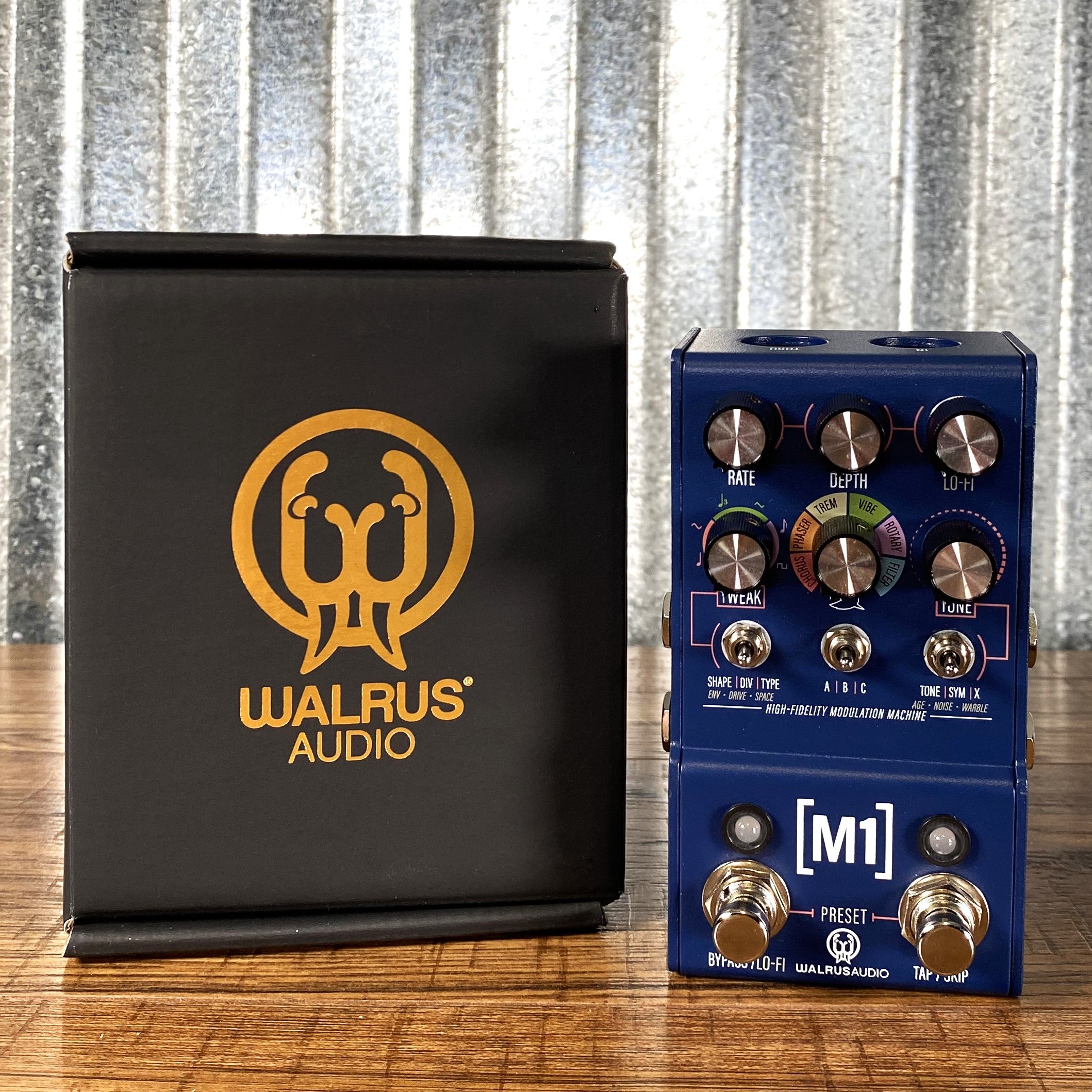 Walrus Audio MAKO Series M1 High-Fidelity Modulation Machine Guitar Ef –  Specialty Traders