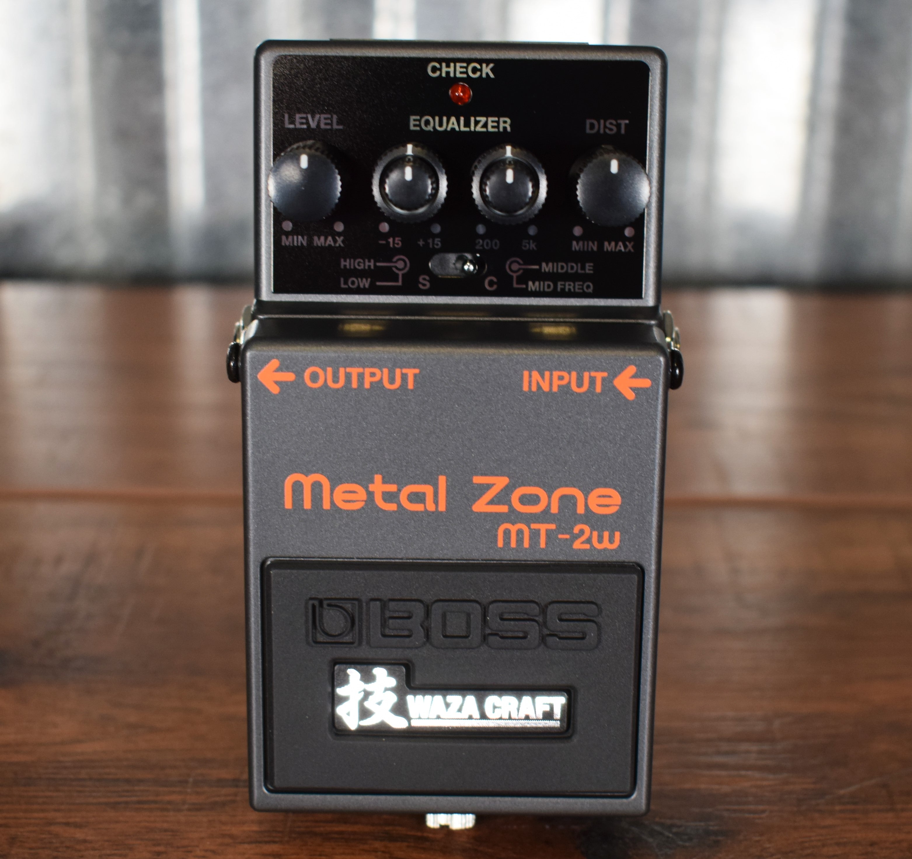 Guitar　Metal　MT-2W　Specialty　–　Distortion　Boss　Pedal　Effect　Waza　Zone　Craft　Traders