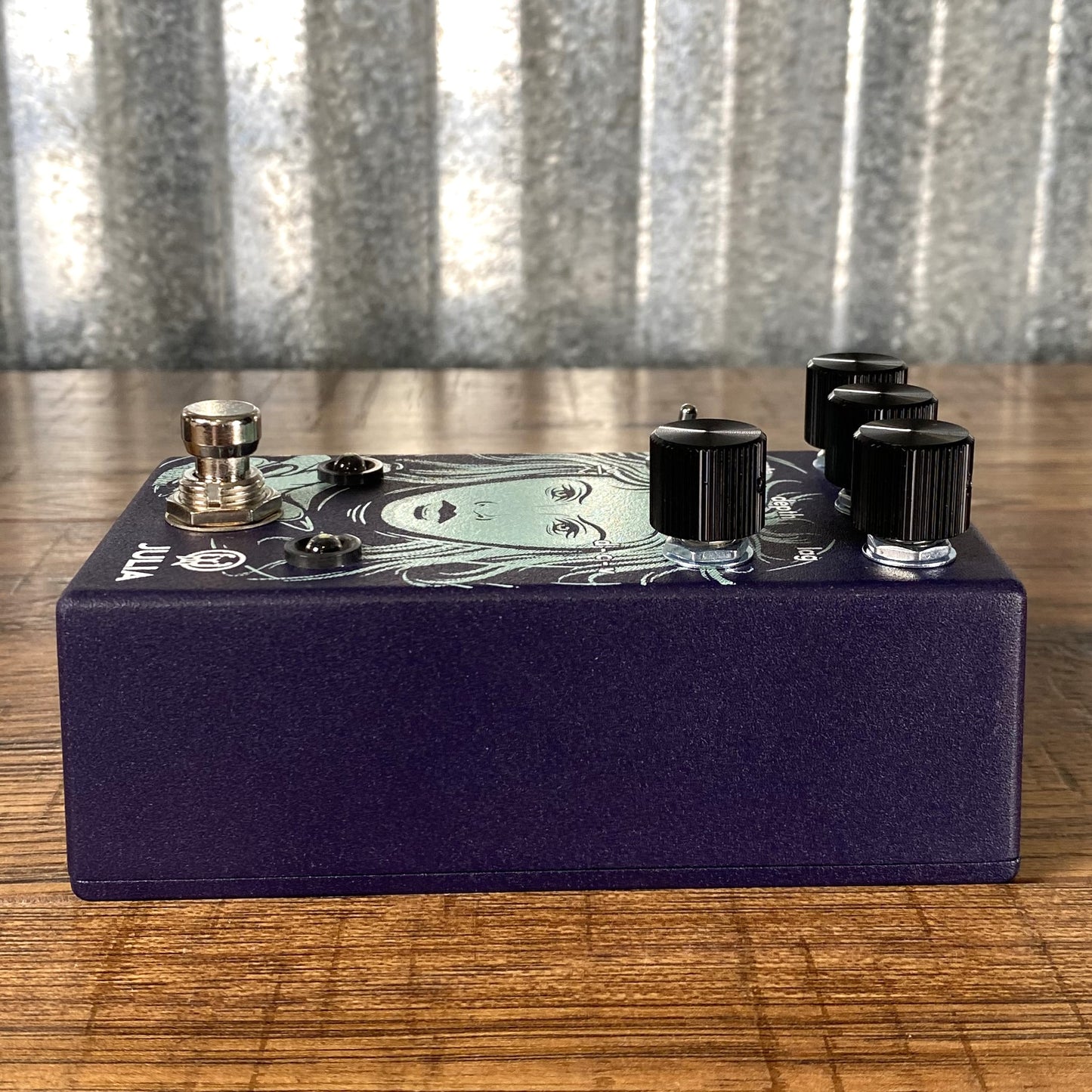 Walrus Audio Julia Analog Chorus Vibrato V2 Guitar Effect Pedal