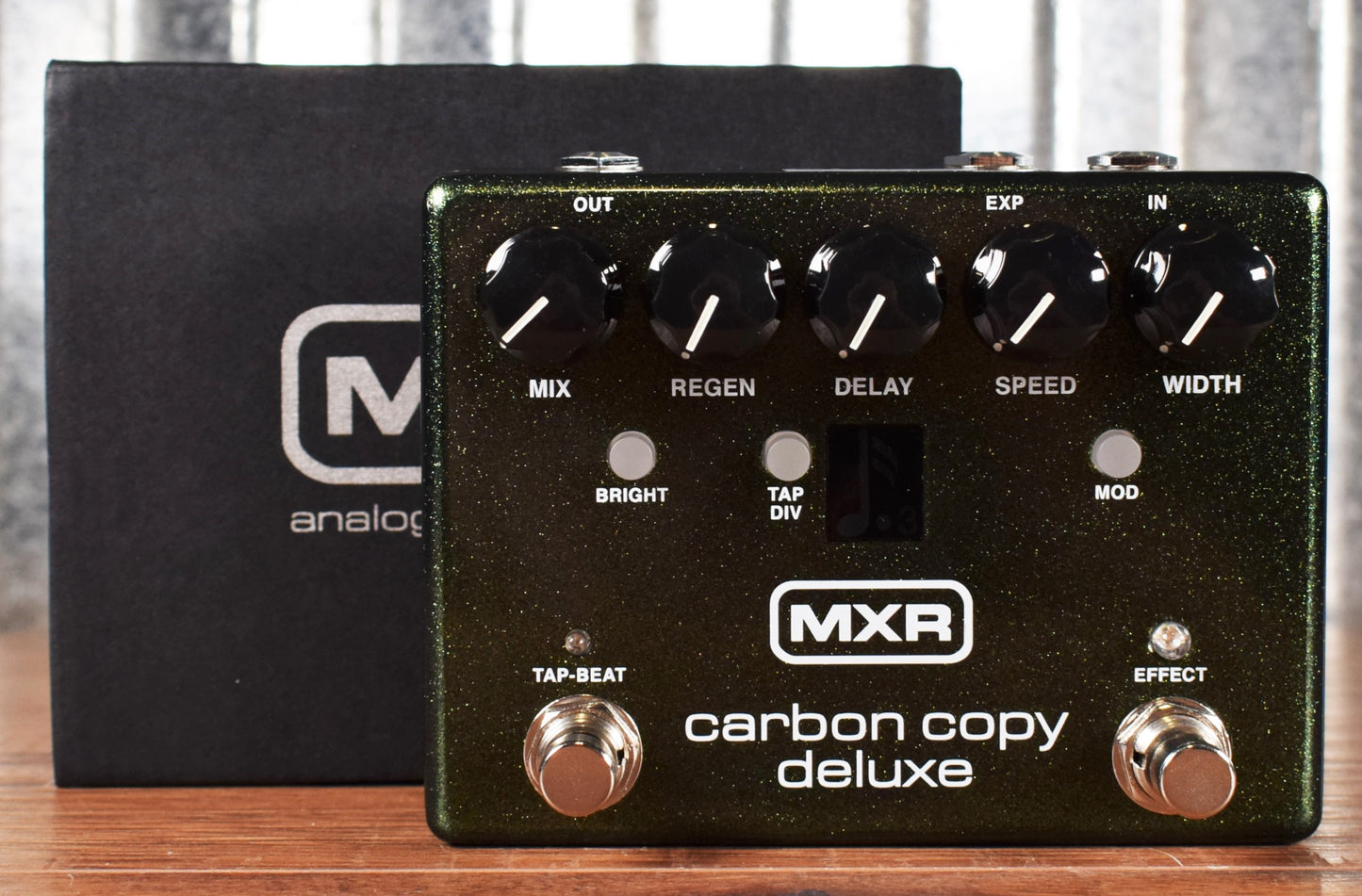 Dunlop MXR M292 Carbon Copy Deluxe Programmable Analog Delay Guitar Effect Pedal
