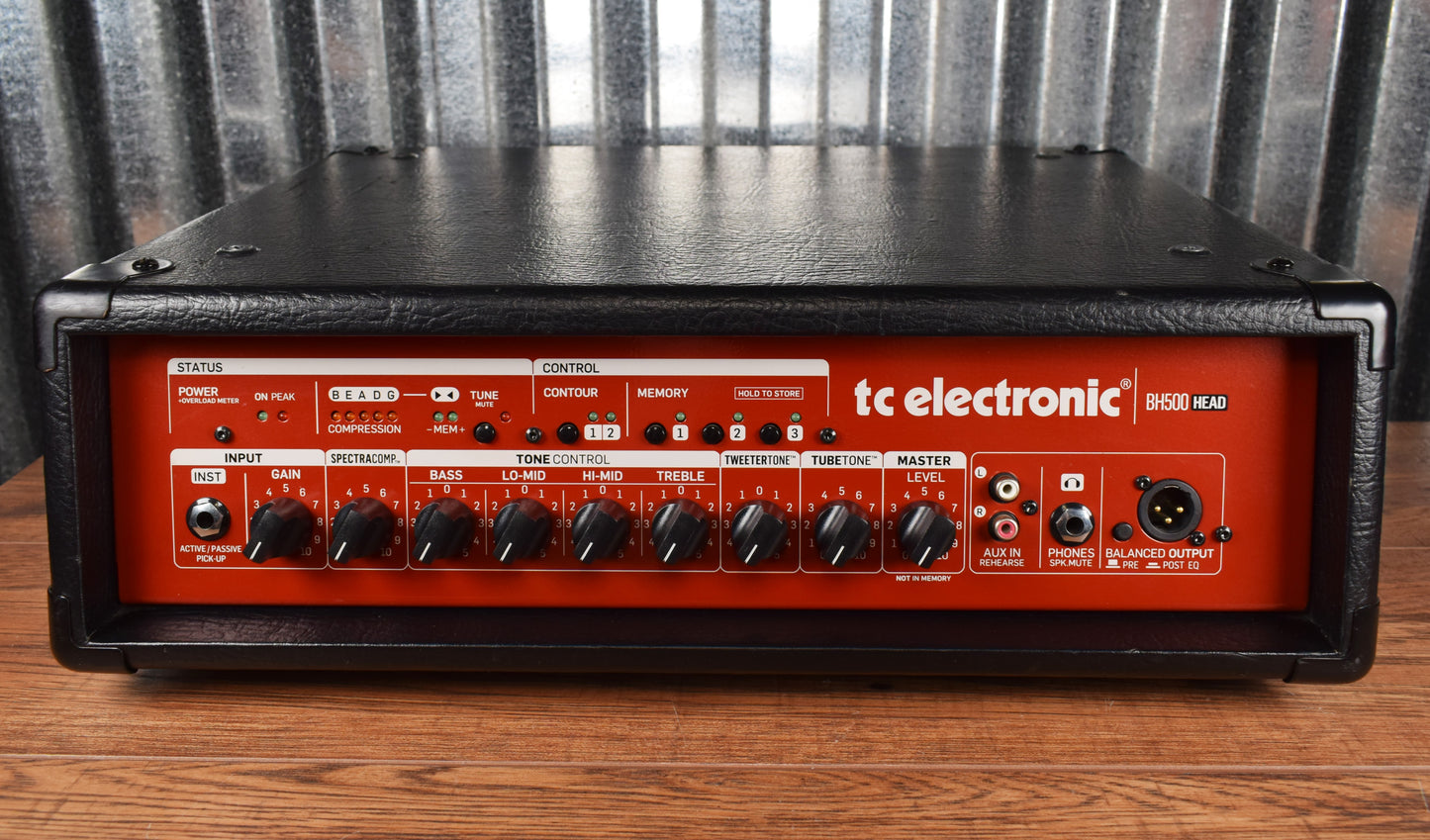 TC Electronic BH500 500 Watt Bass Amplifier Head Used