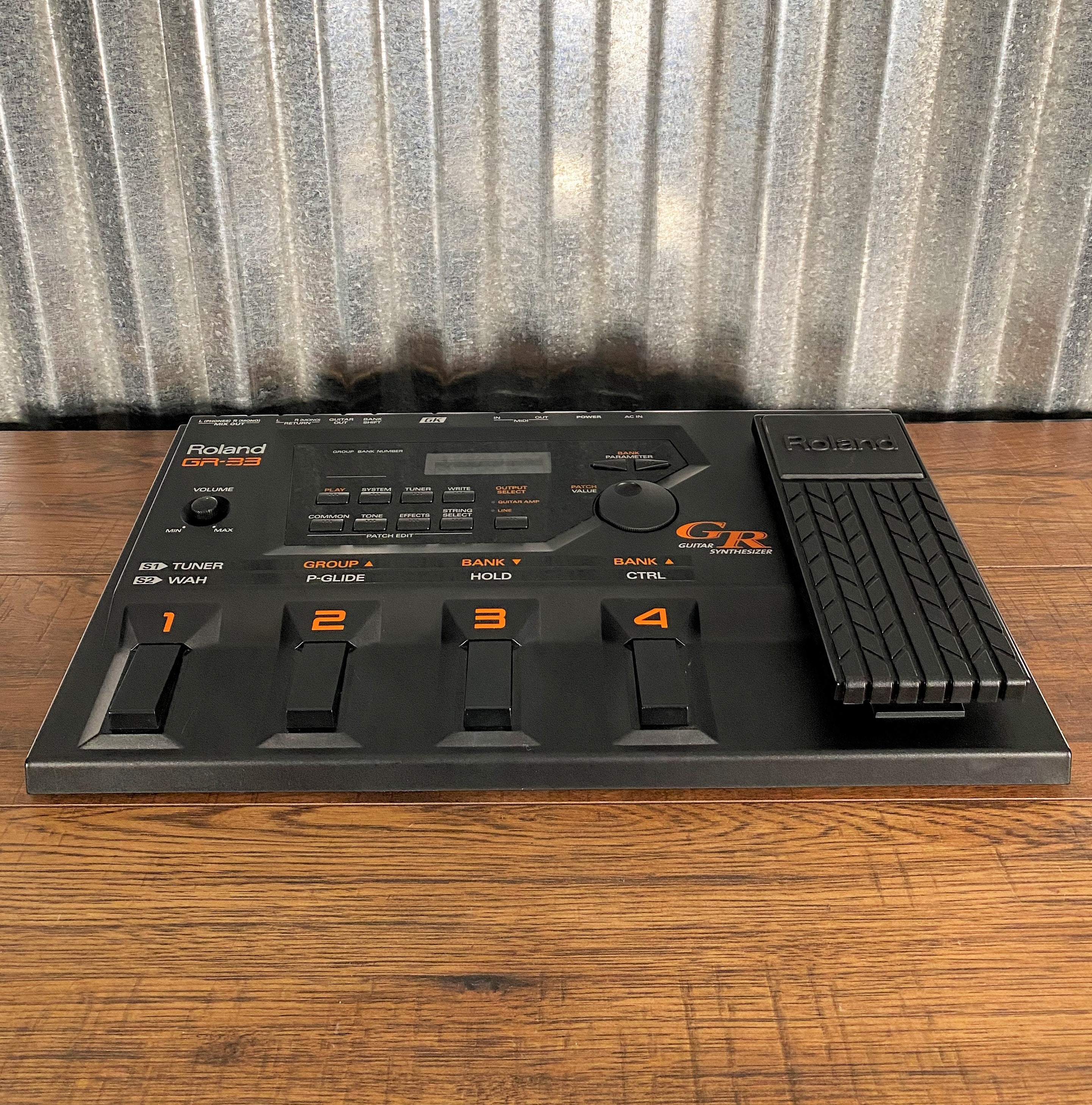 Roland GR-50 Guitar Synthesizer Effect Rackmount Used