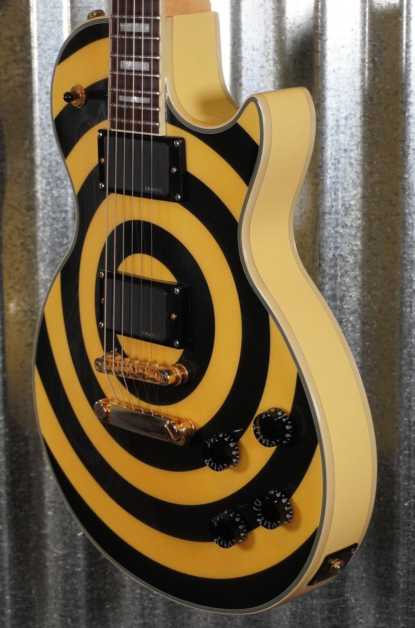 Epiphone 2004 Les Paul Custom Zakk Wylde Signature Antique Ivory Bullseye Guitar & Bag #2423 Used