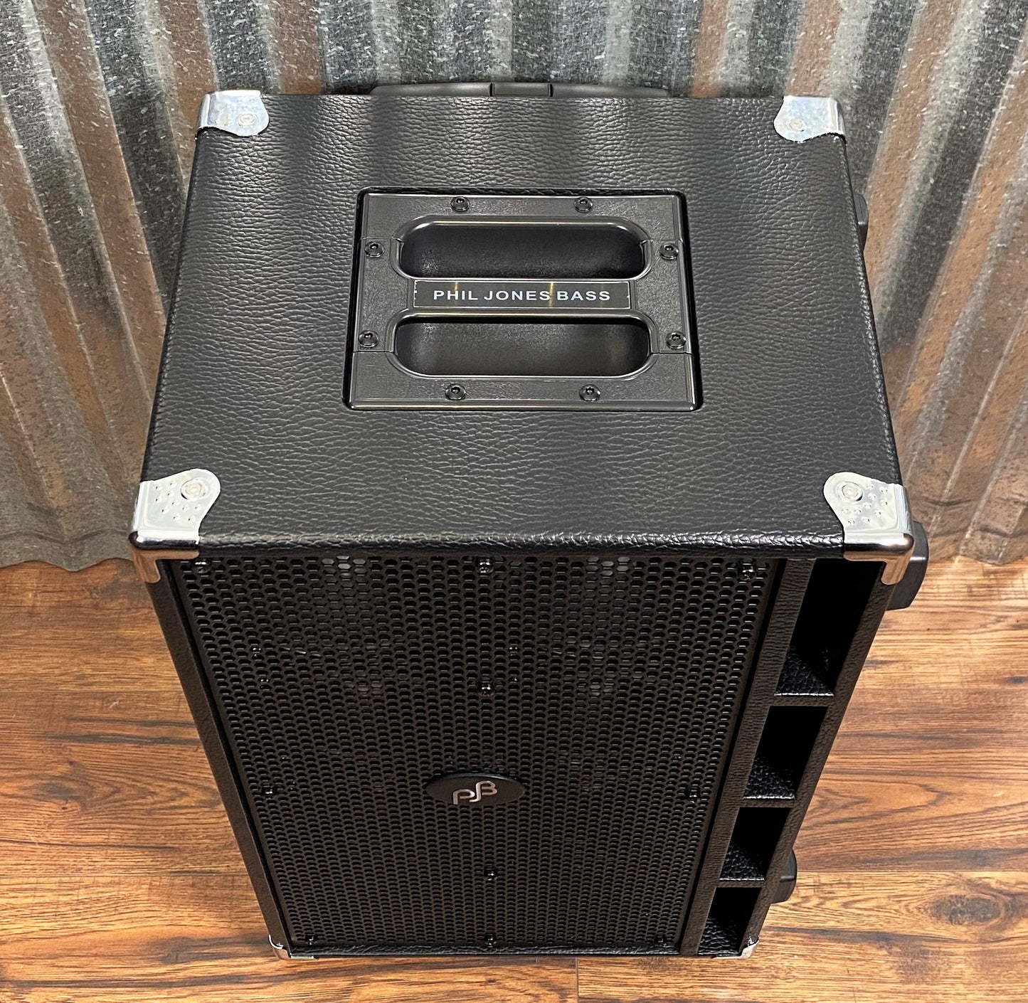 Phil Jones Bass C8 Piranha Compact 8  800 Watt 8 x 5" Bass Extension Speaker Cabinet 8 Ohm Black