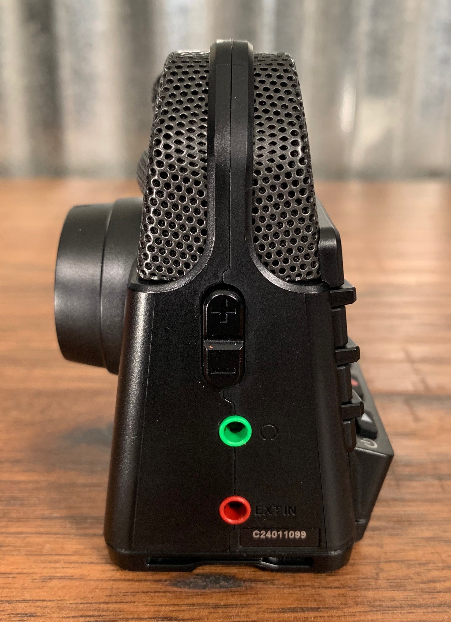 Zoom Q2n-4K HD Handy Video Camera & Stereo Audio Recorder Demo