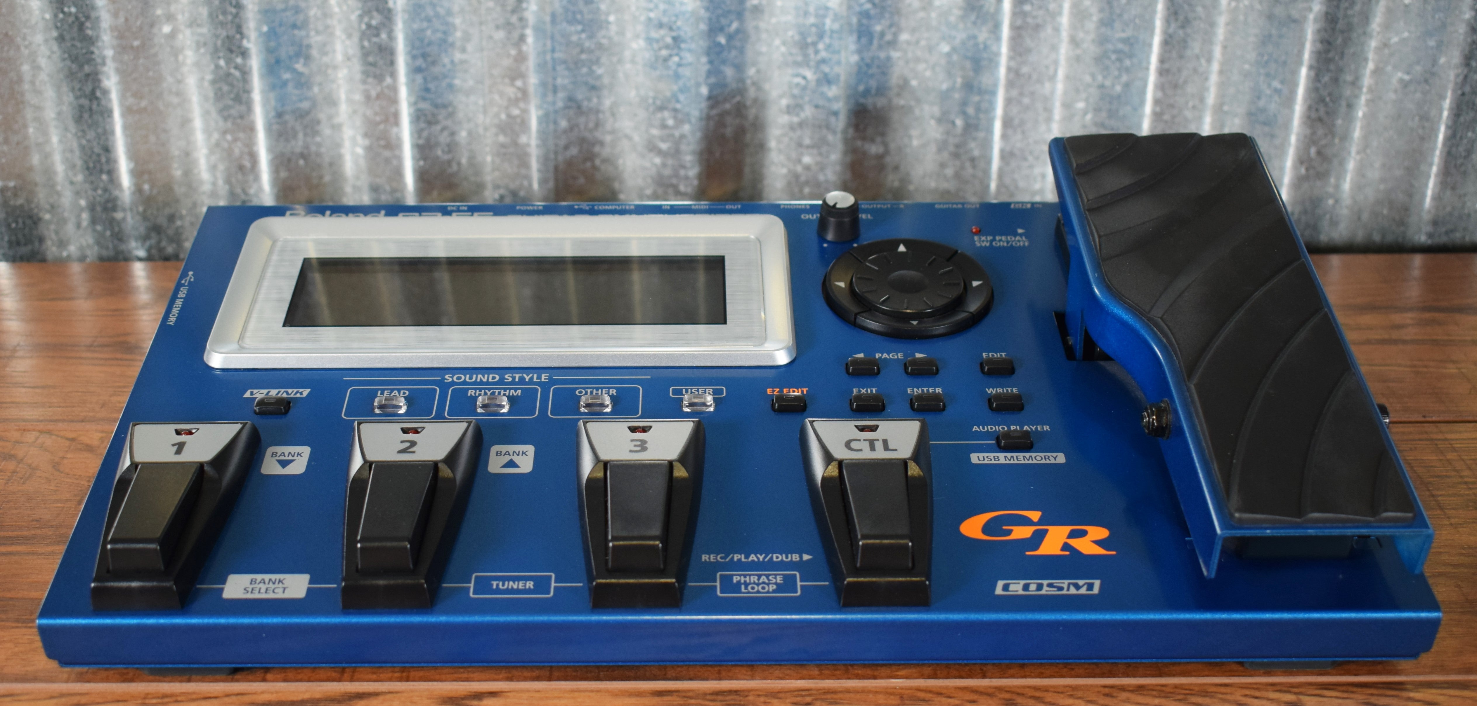 A Roland GR-55 electric guitar synth and Roland GK-3 pickup