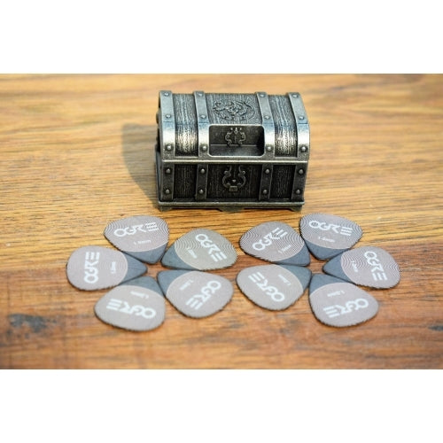 Ogre Guitar Metal Treasure Chest Guitar & Bass Pick Case Holder & 10 Picks Gray