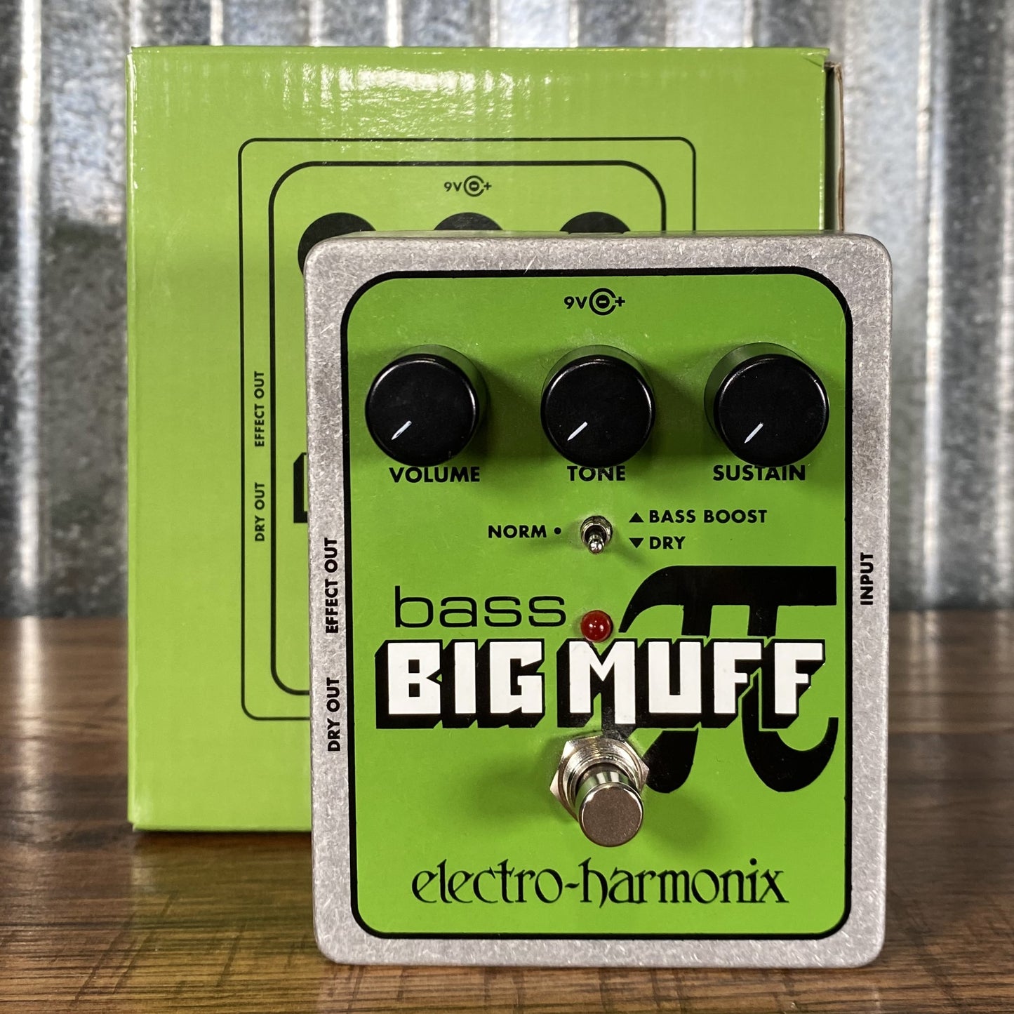 Electro-Harmonix EHX Bass Big Muff Pi Fuzz Distortion Sustainer Effect Pedal Used