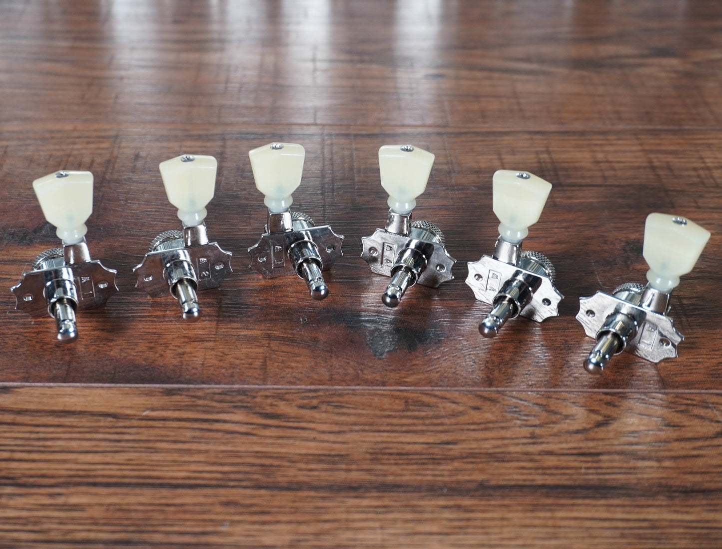 Kluson Revolution KRGL-3-NP 3 Per Side Locking G-Mount Tuning Machine Set Nickel Plastic Keystone Used