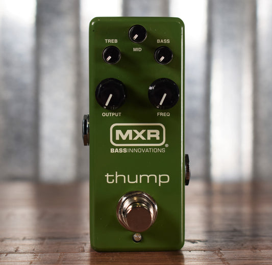Dunlop MXR M281 Thump Bass Preamp Effect Pedal Demo