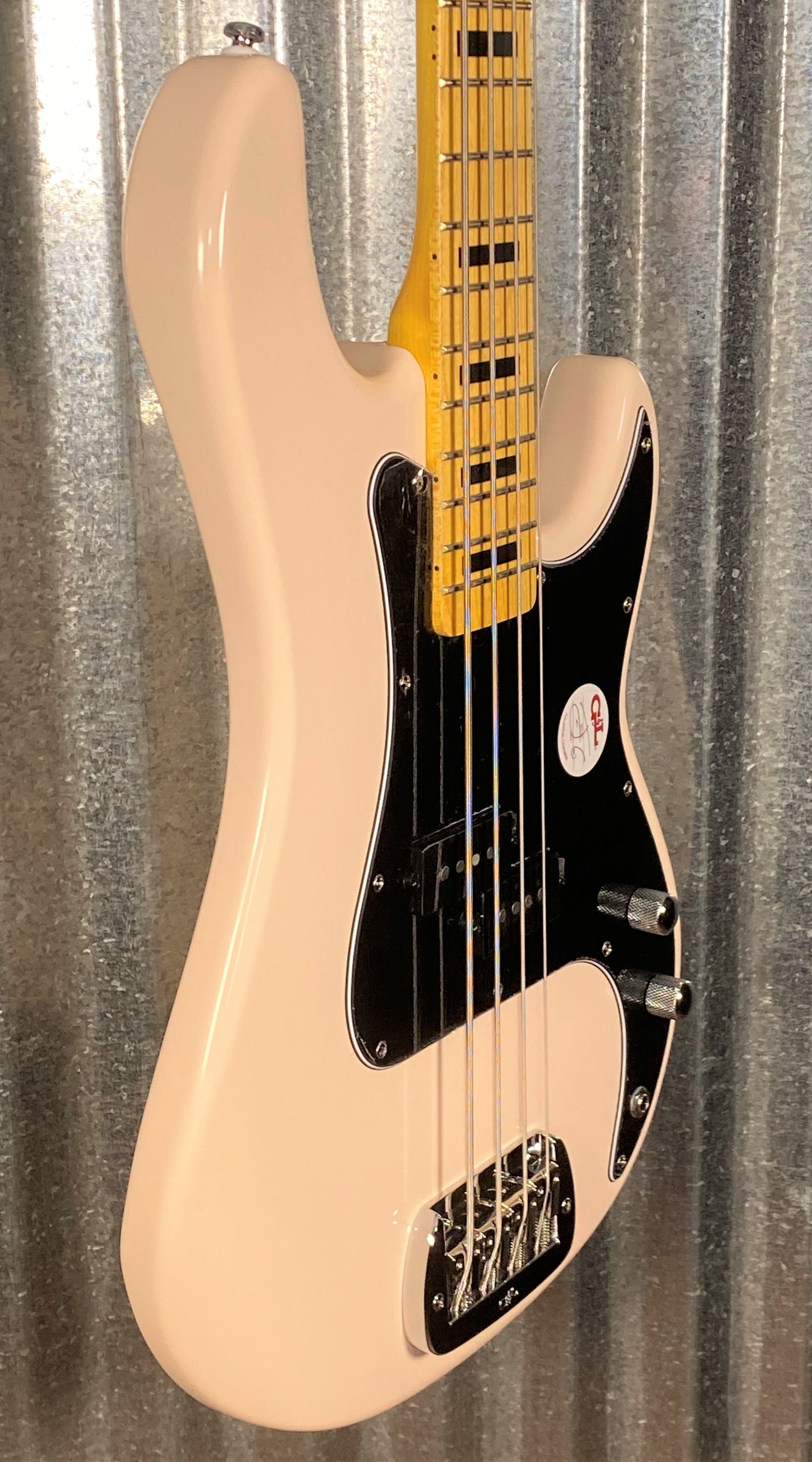 G&L Tribute LB-100 Olympic White 4 String Bass Blem #0481