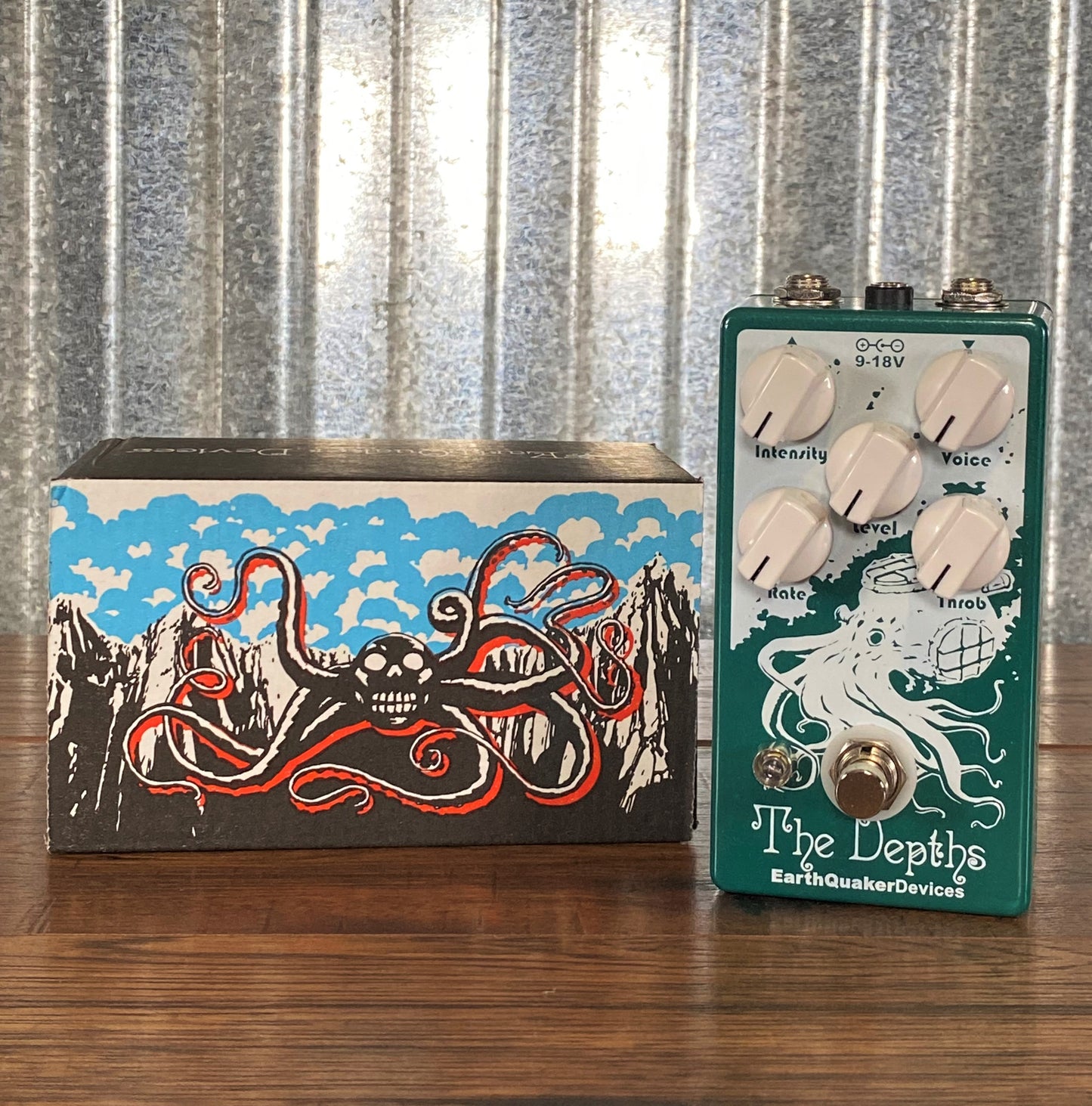 Earthquaker Devices EQD The Depths V1 Analog Optical Vibe Machine Guitar Effect Pedal NOS