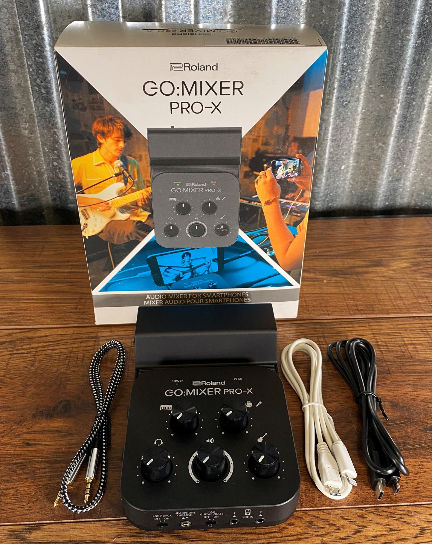 Roland GO:MIXER PRO-X 11 Channel Smartphone Audio Mixer GOMXIERPX